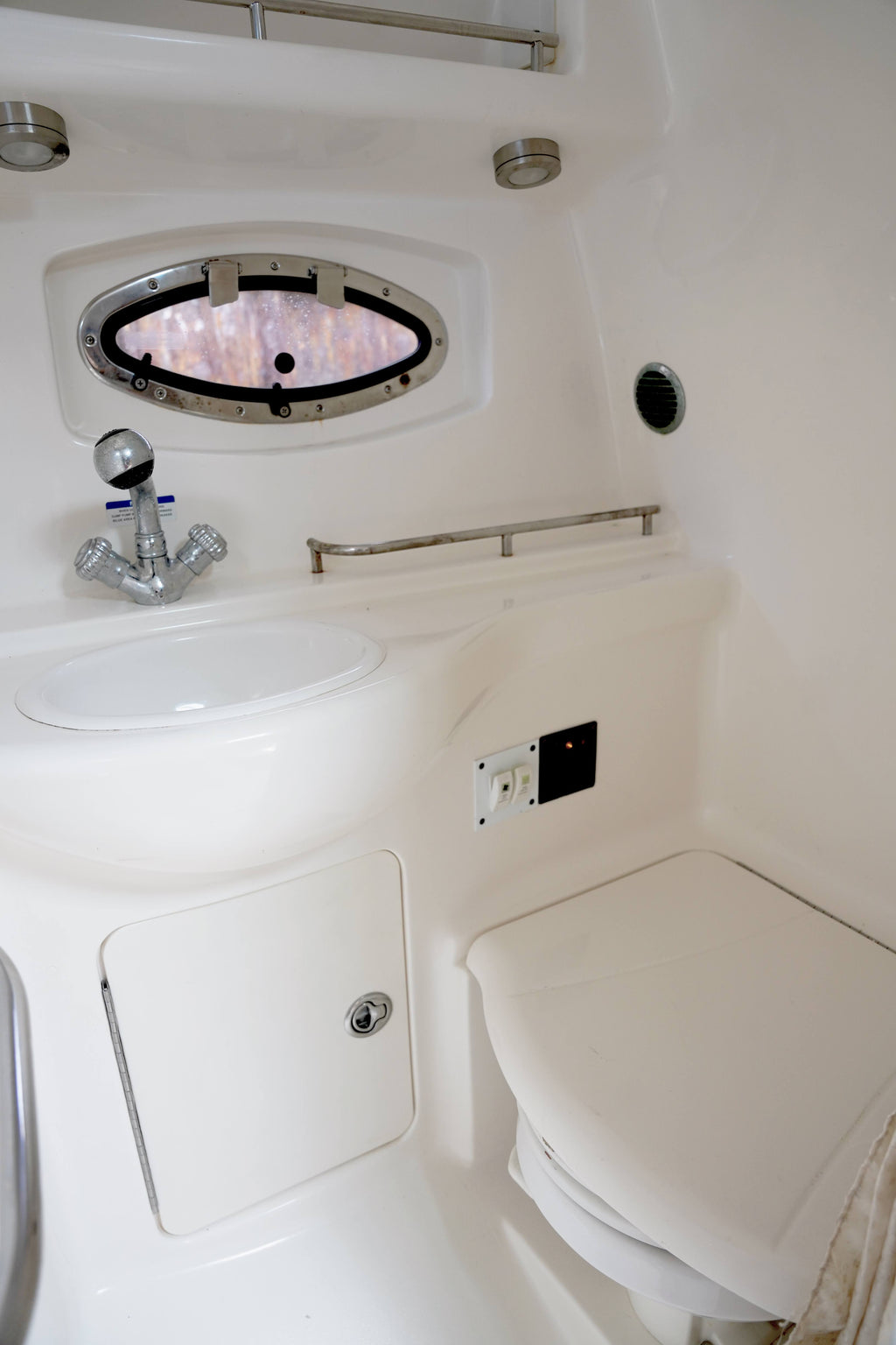 33FT Chaparral Signature