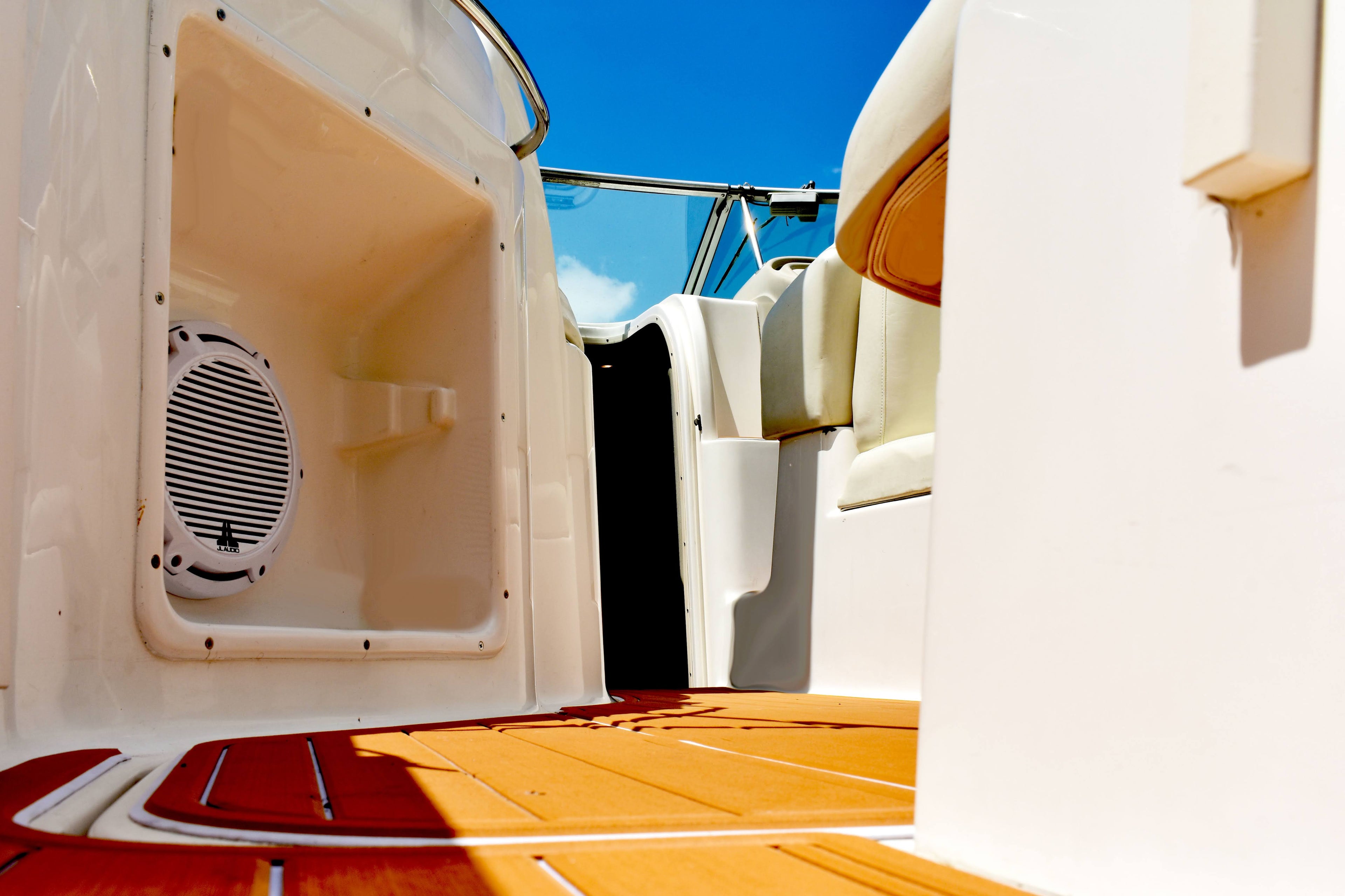33FT Chaparral Signature