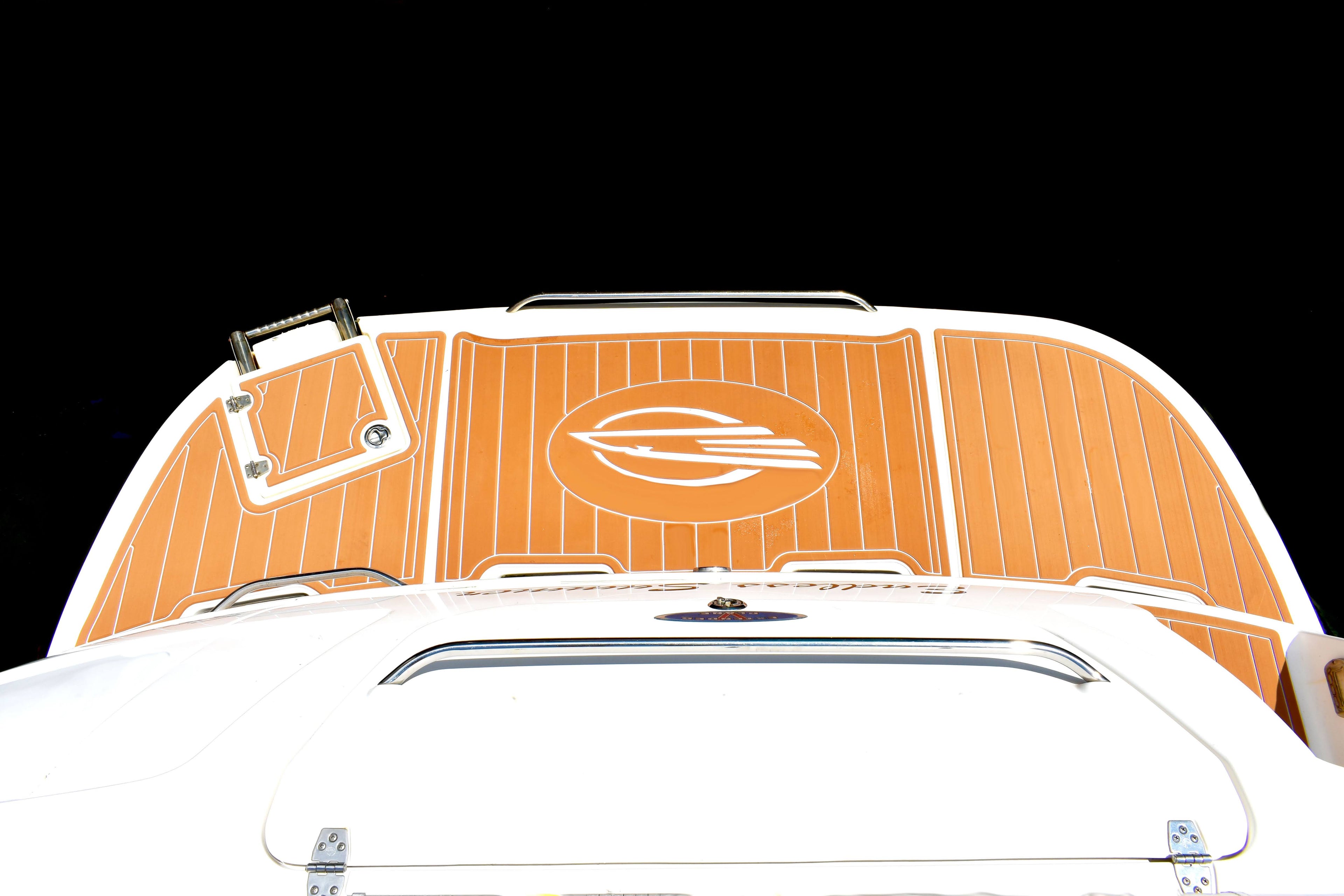 33FT Chaparral Signature