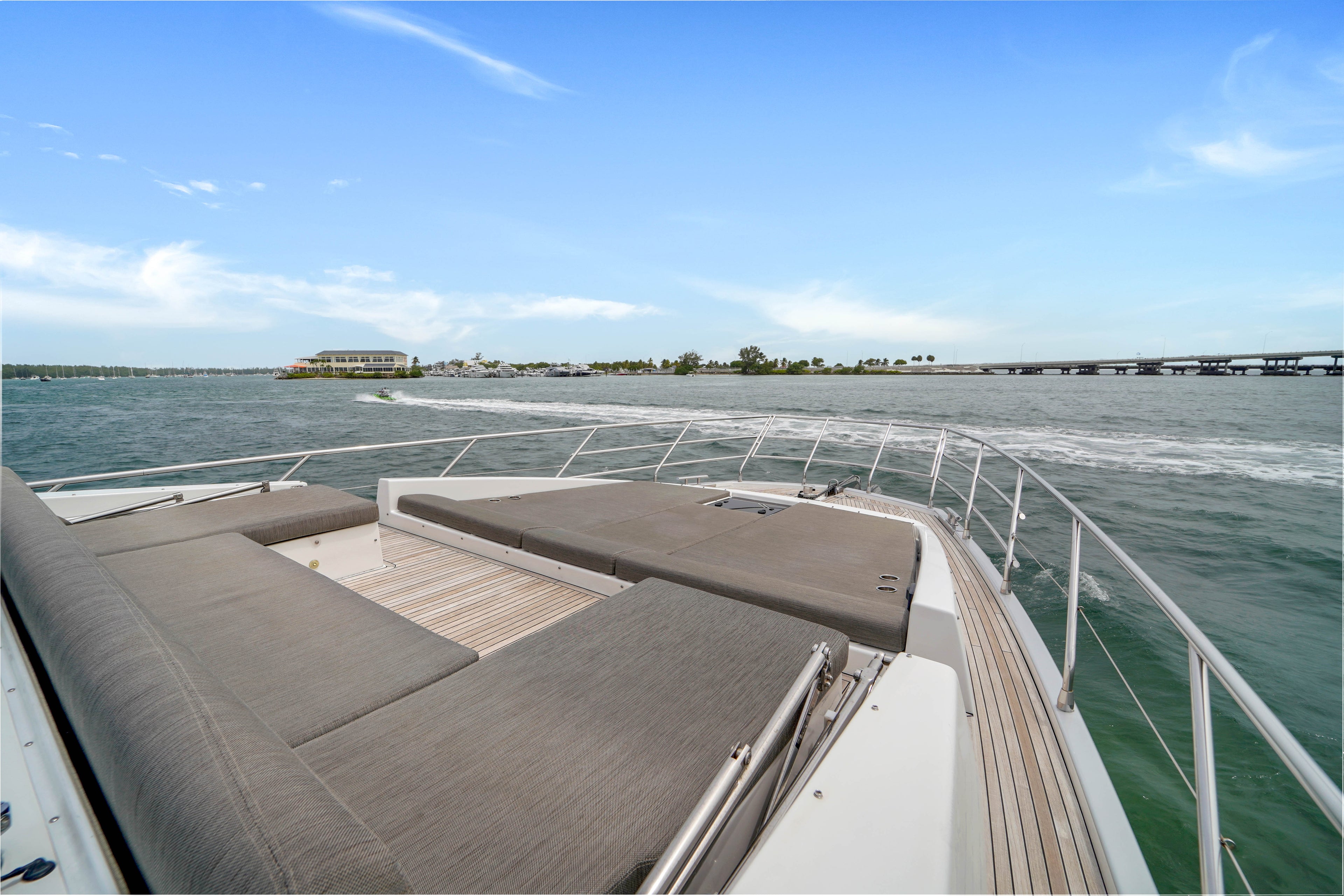68ft Azimut