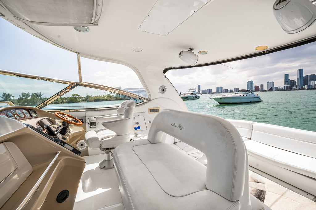 60 FT Sea Ray HK