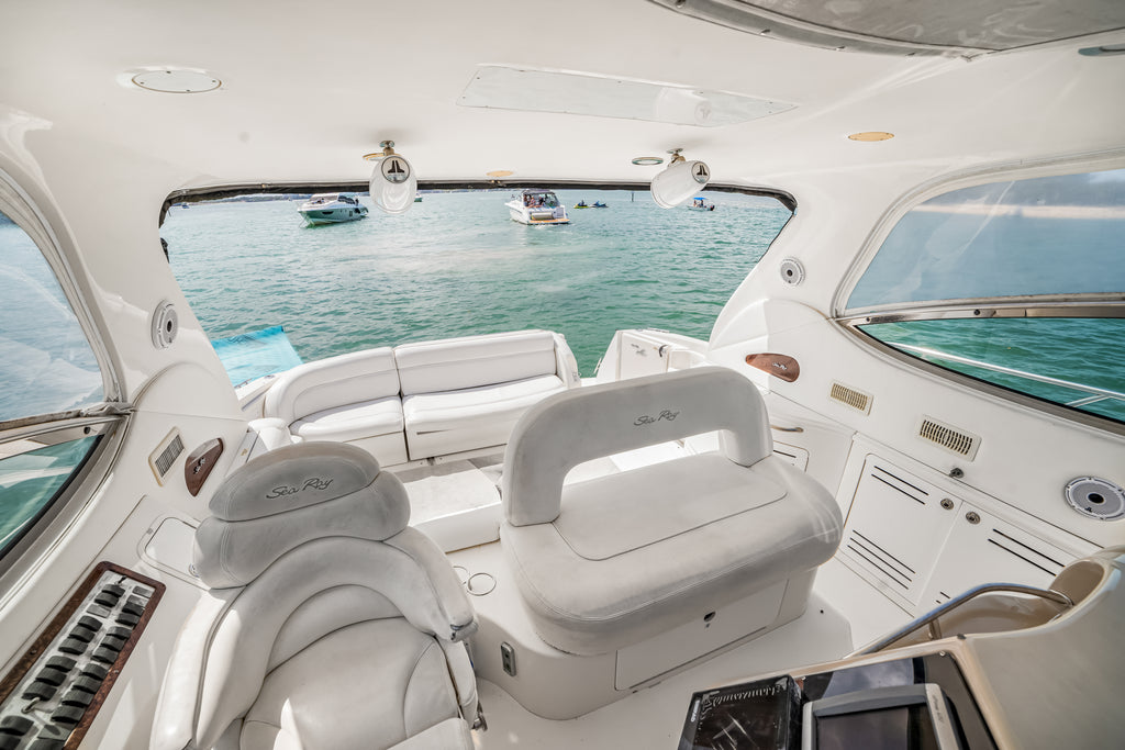60 FT Sea Ray HK