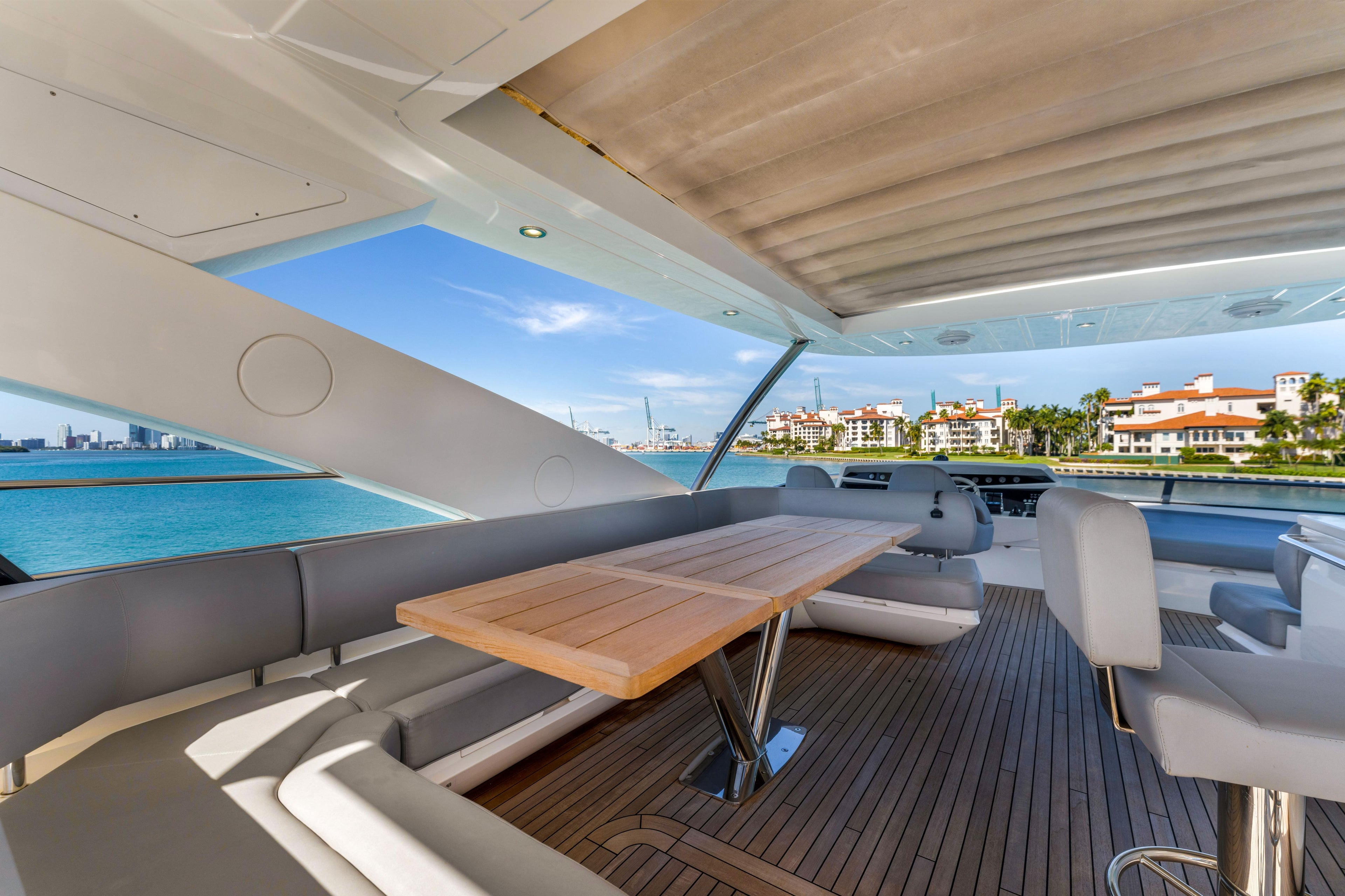 96FT Sunseeker