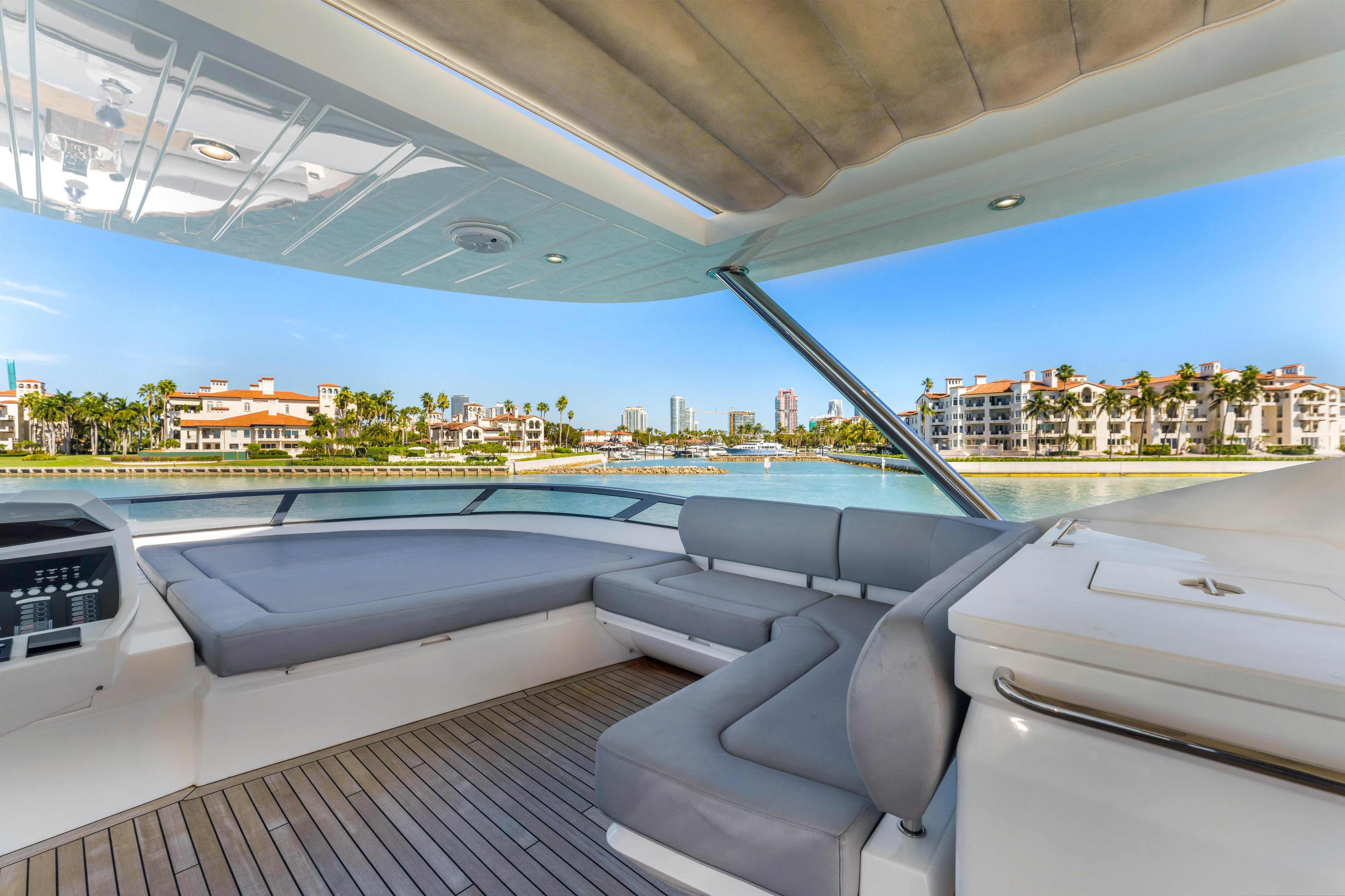 96FT Sunseeker