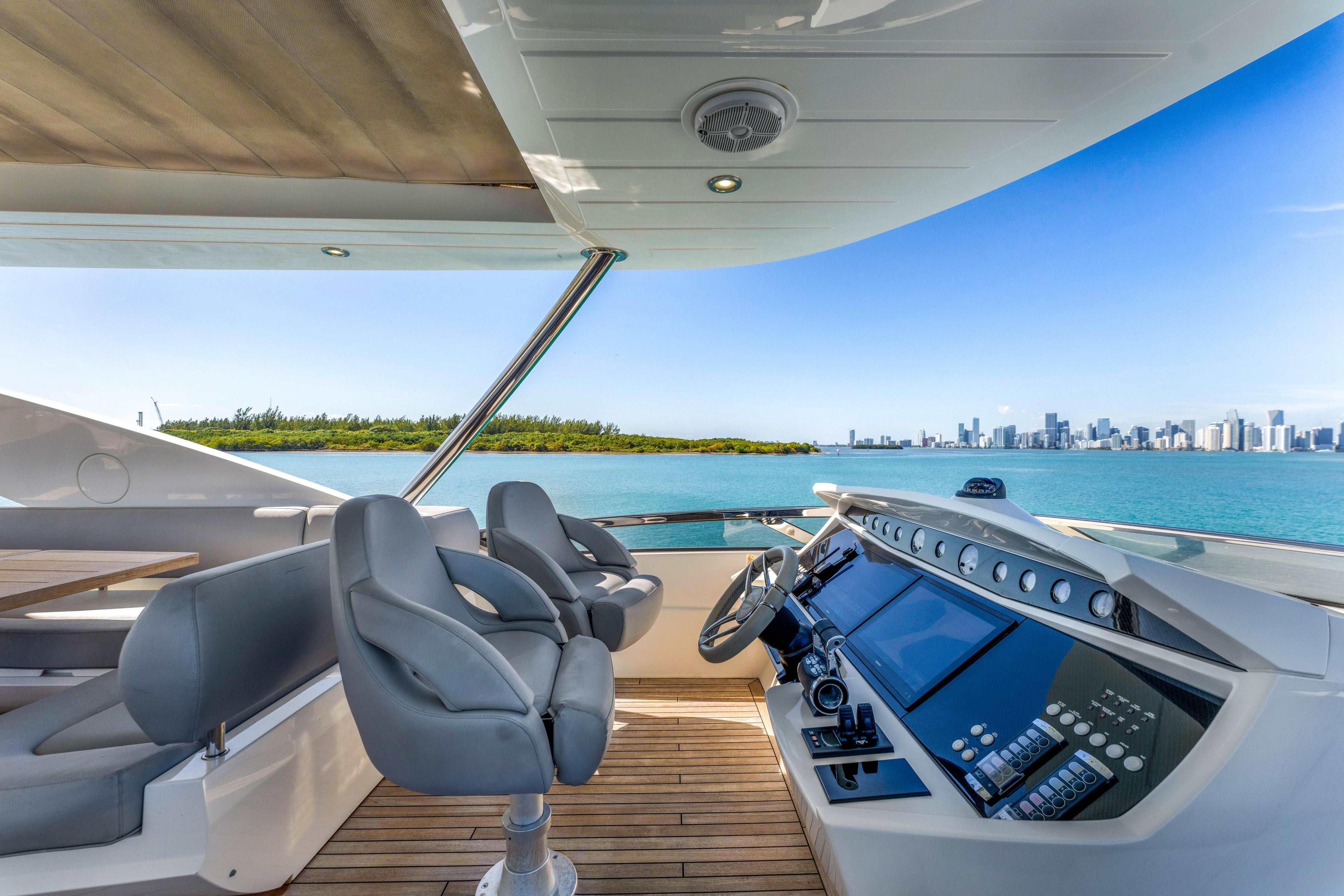 96FT Sunseeker