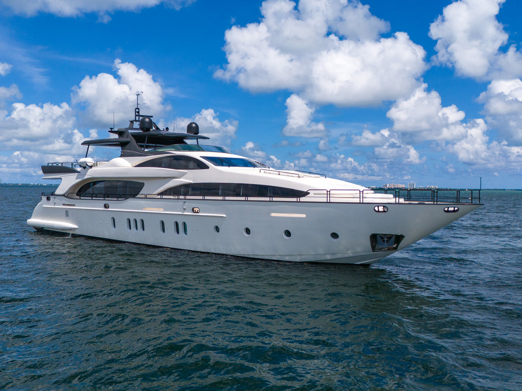 130FT Azimut / "Infinity"