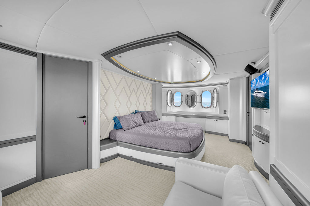 130FT Azimut / "Infinity"