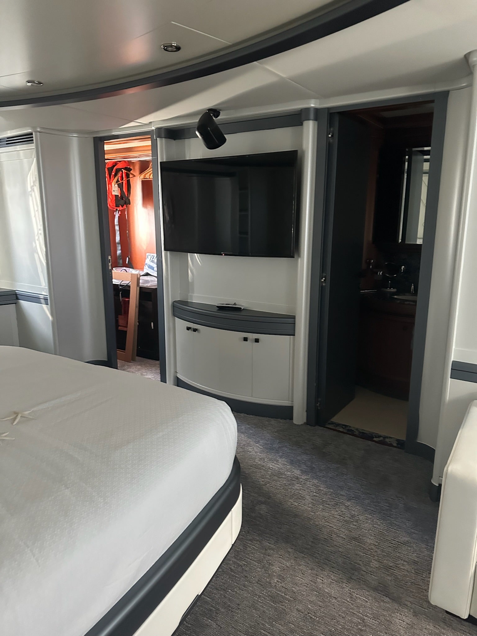 130FT Azimut / "Infinity"