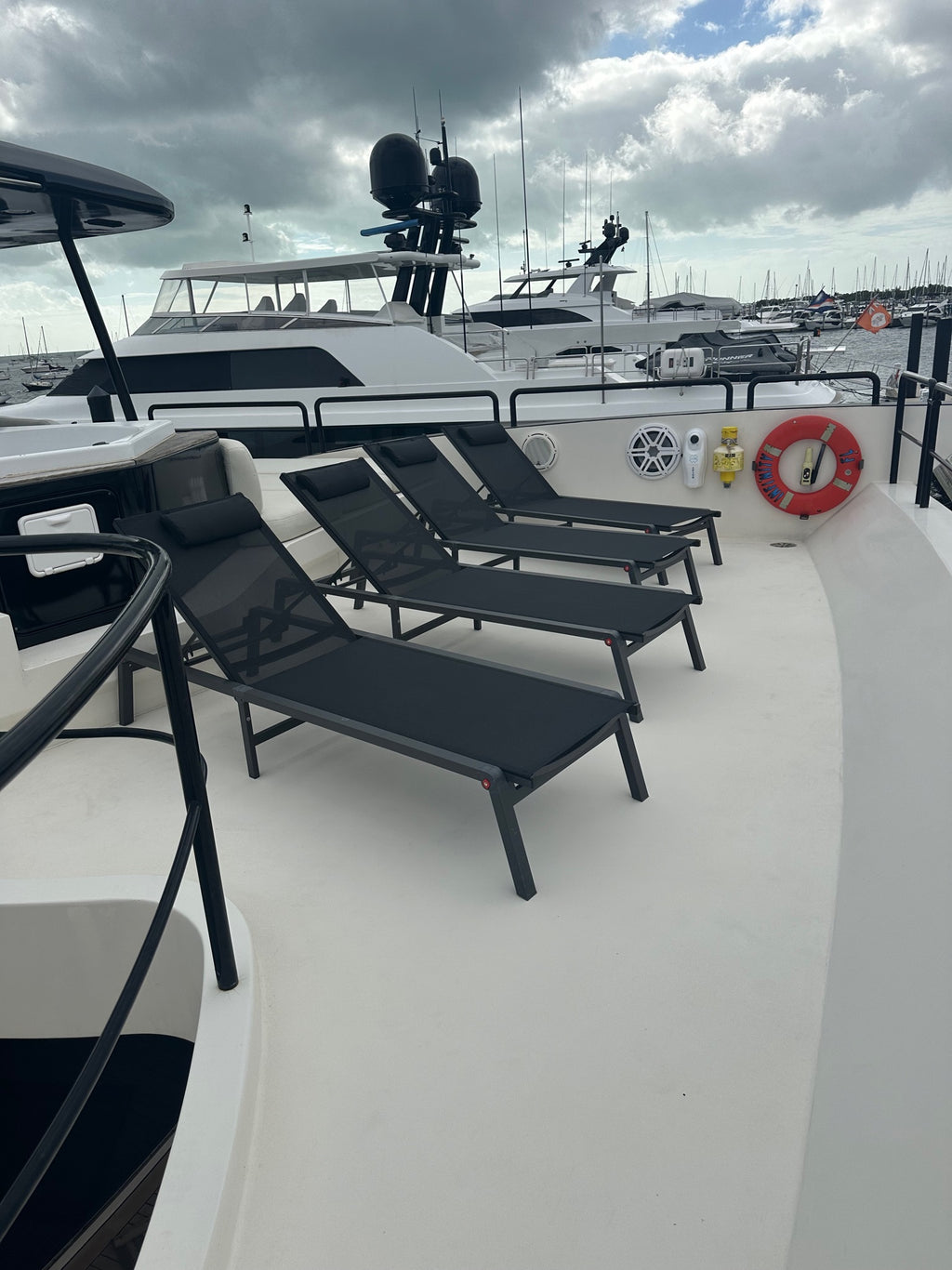 130FT Azimut / "Infinity"