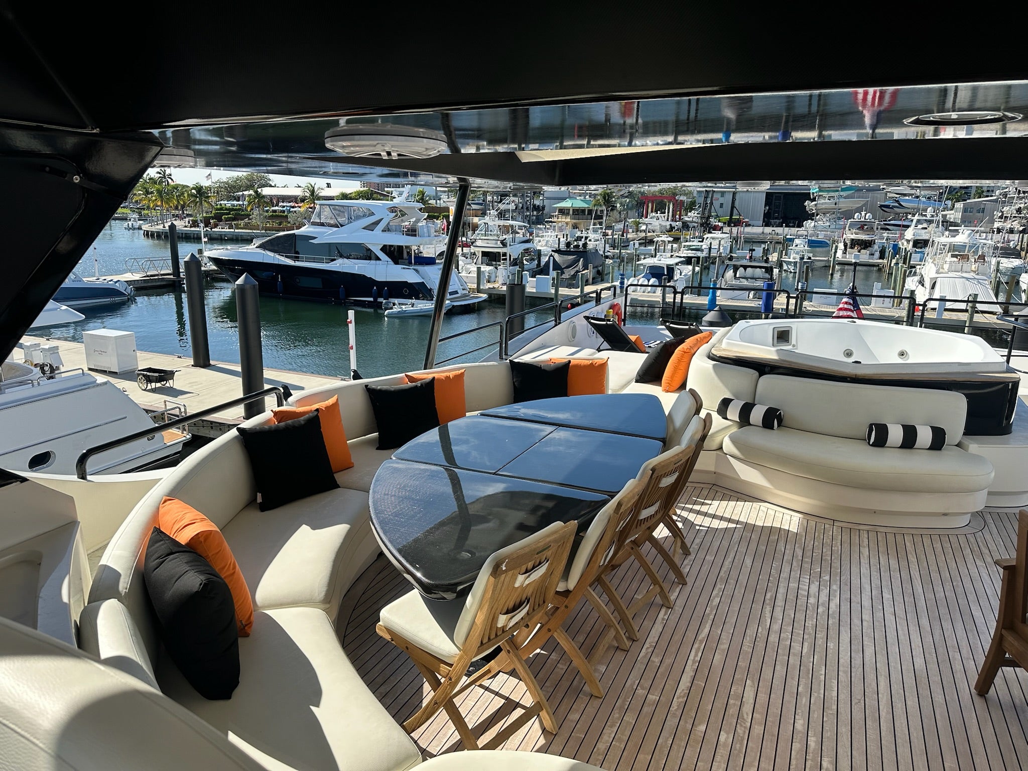 130FT Azimut / "Infinity"