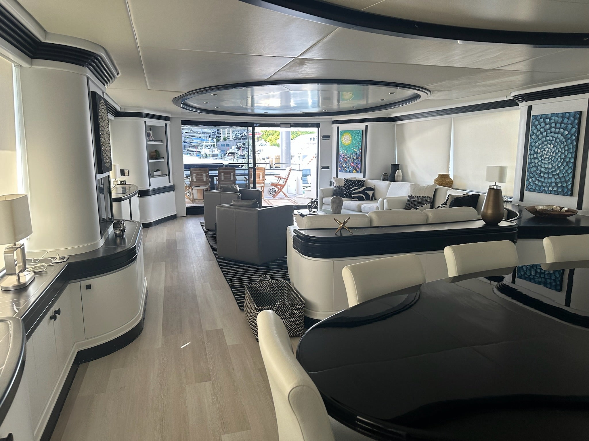 130FT Azimut / "Infinity"