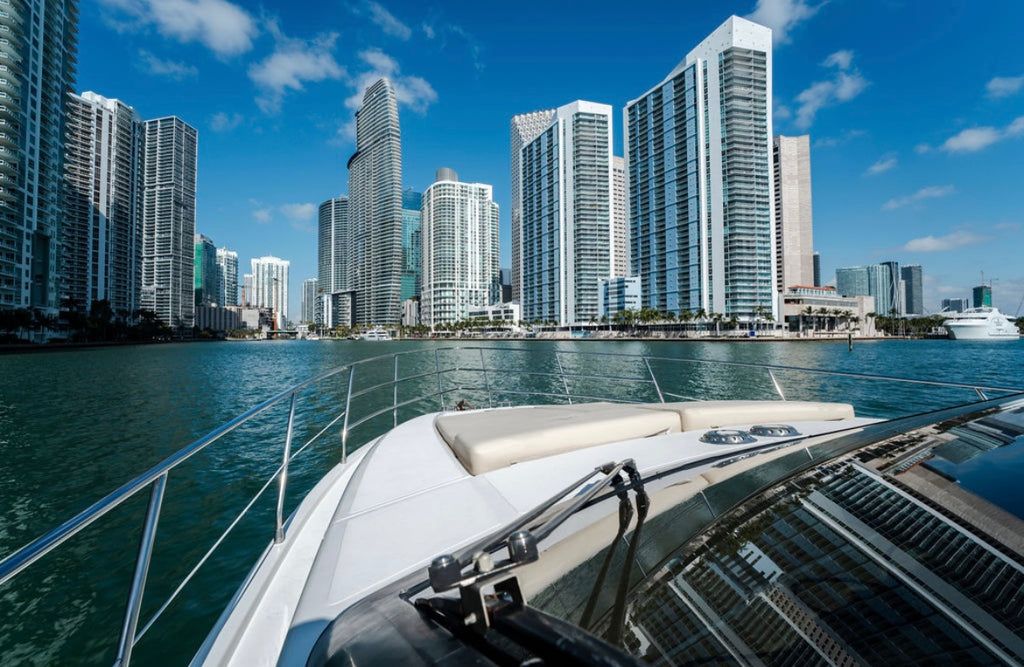 65ft Azimut R