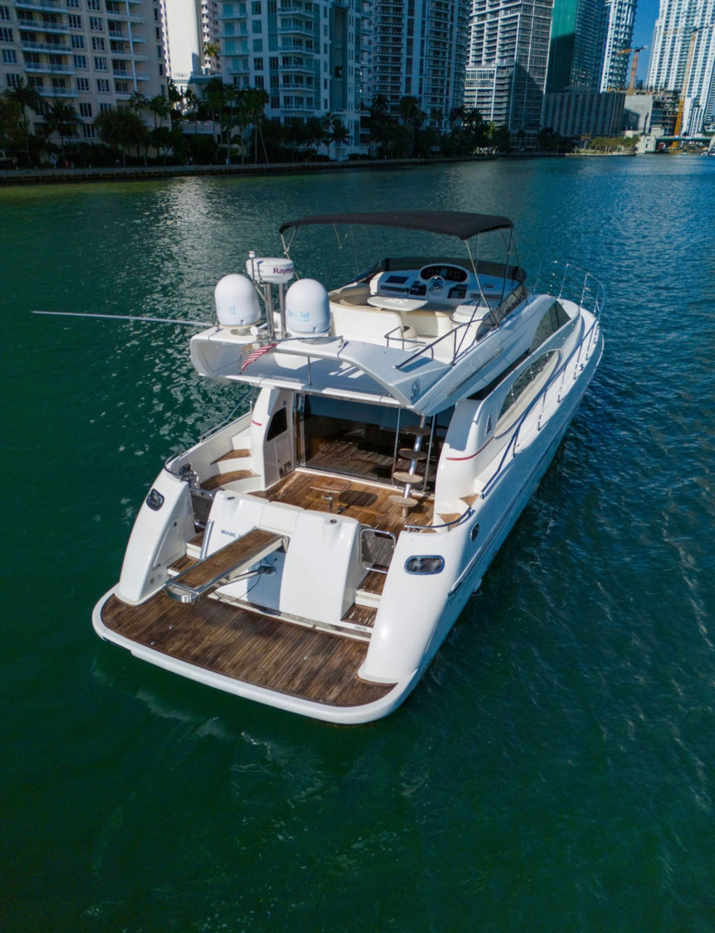 65ft Azimut R