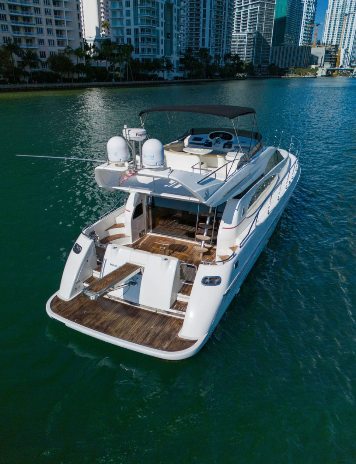 65ft Azimut R