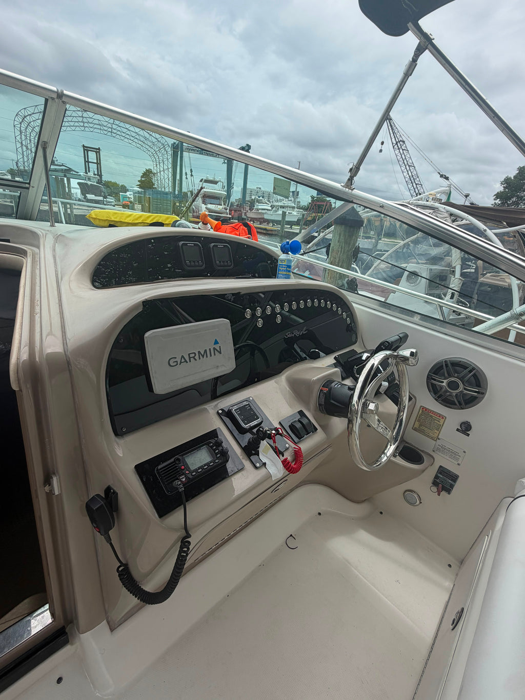 31FT Sea Ray