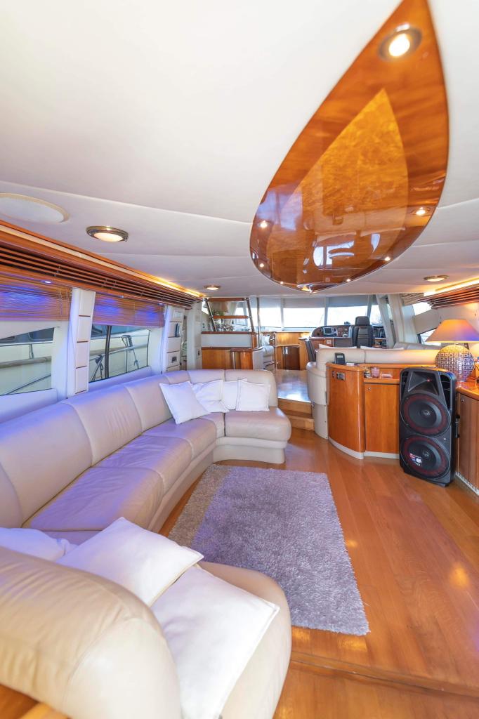 90FT Sunseeker