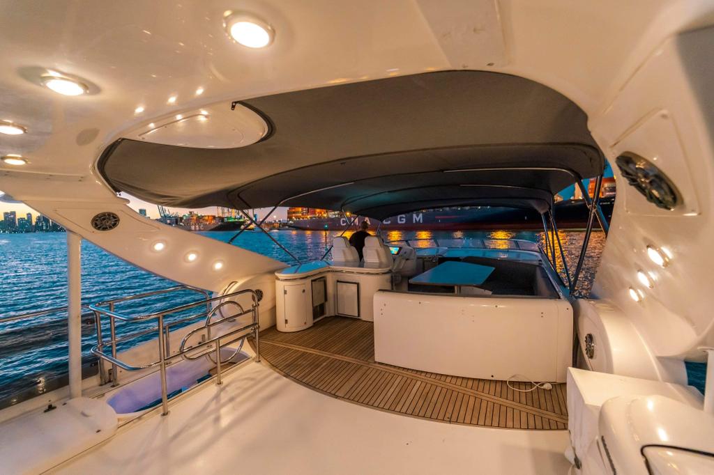 90FT Sunseeker