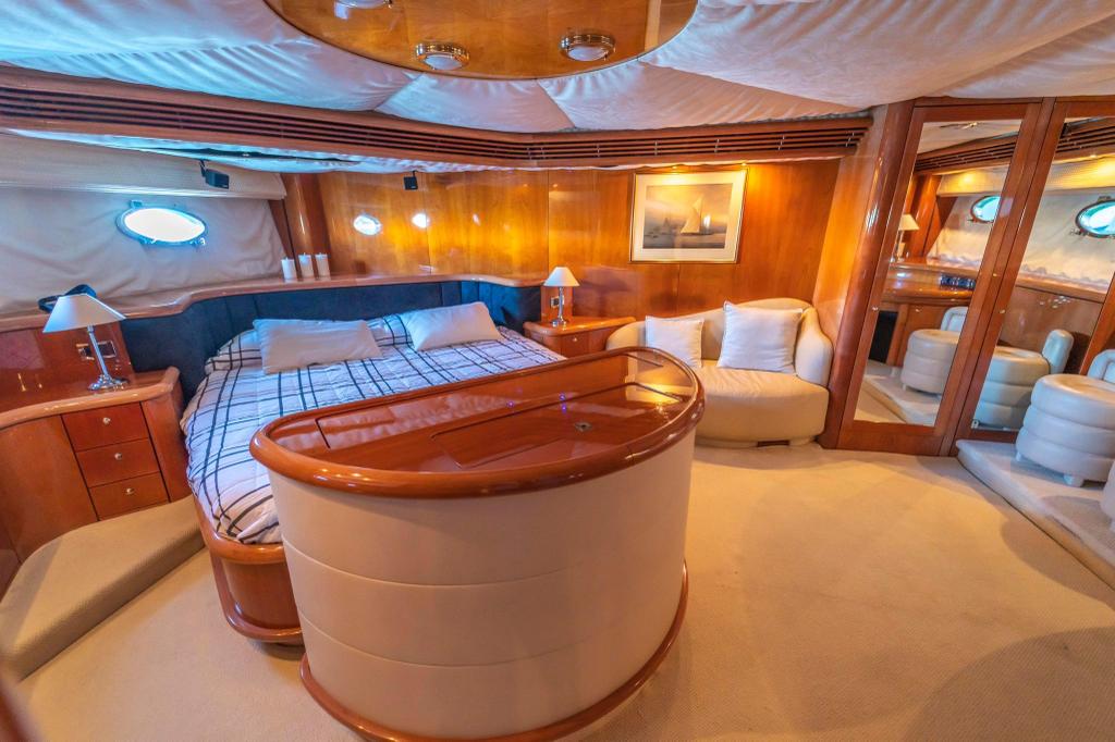 90FT Sunseeker