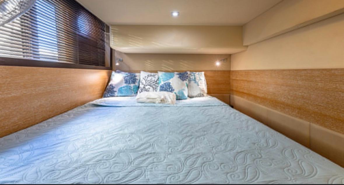 55FT Azimut Faravén