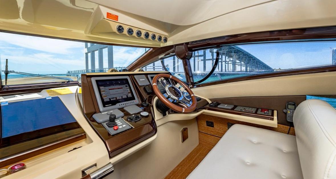 55FT Azimut Faravén