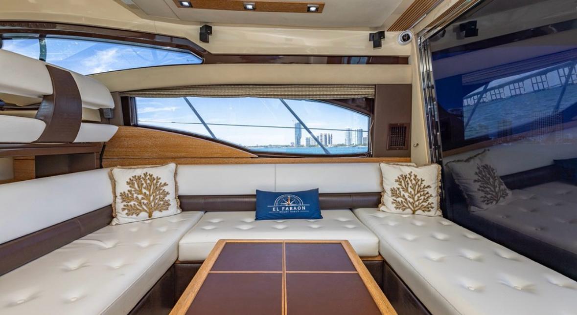 55FT Azimut Faravén