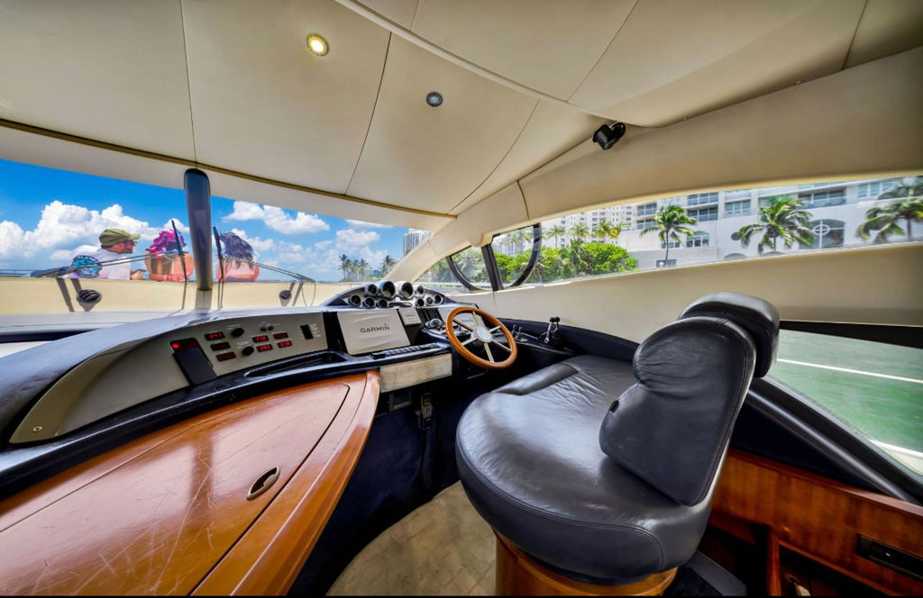 60 FT Azimut Pink