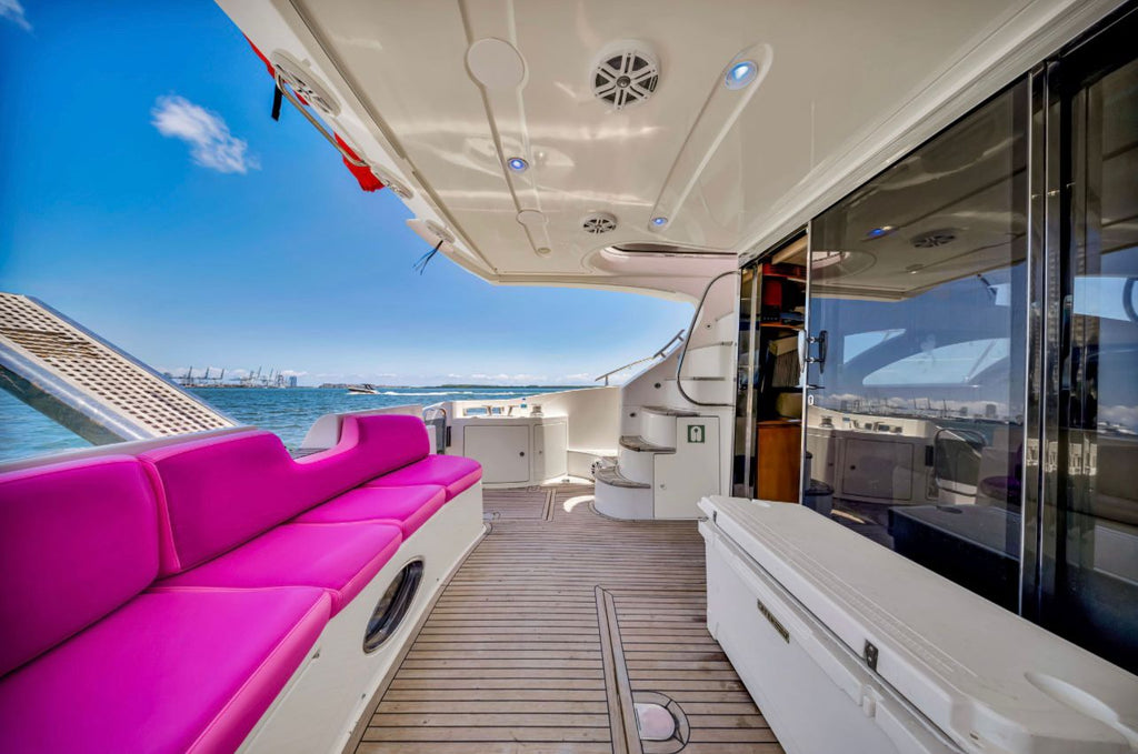 60 FT Azimut Pink