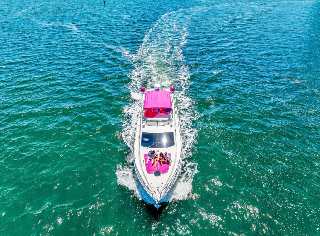 60 FT Azimut Pink