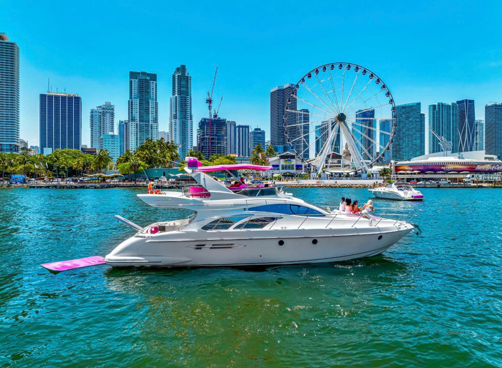 60 FT Azimut Pink