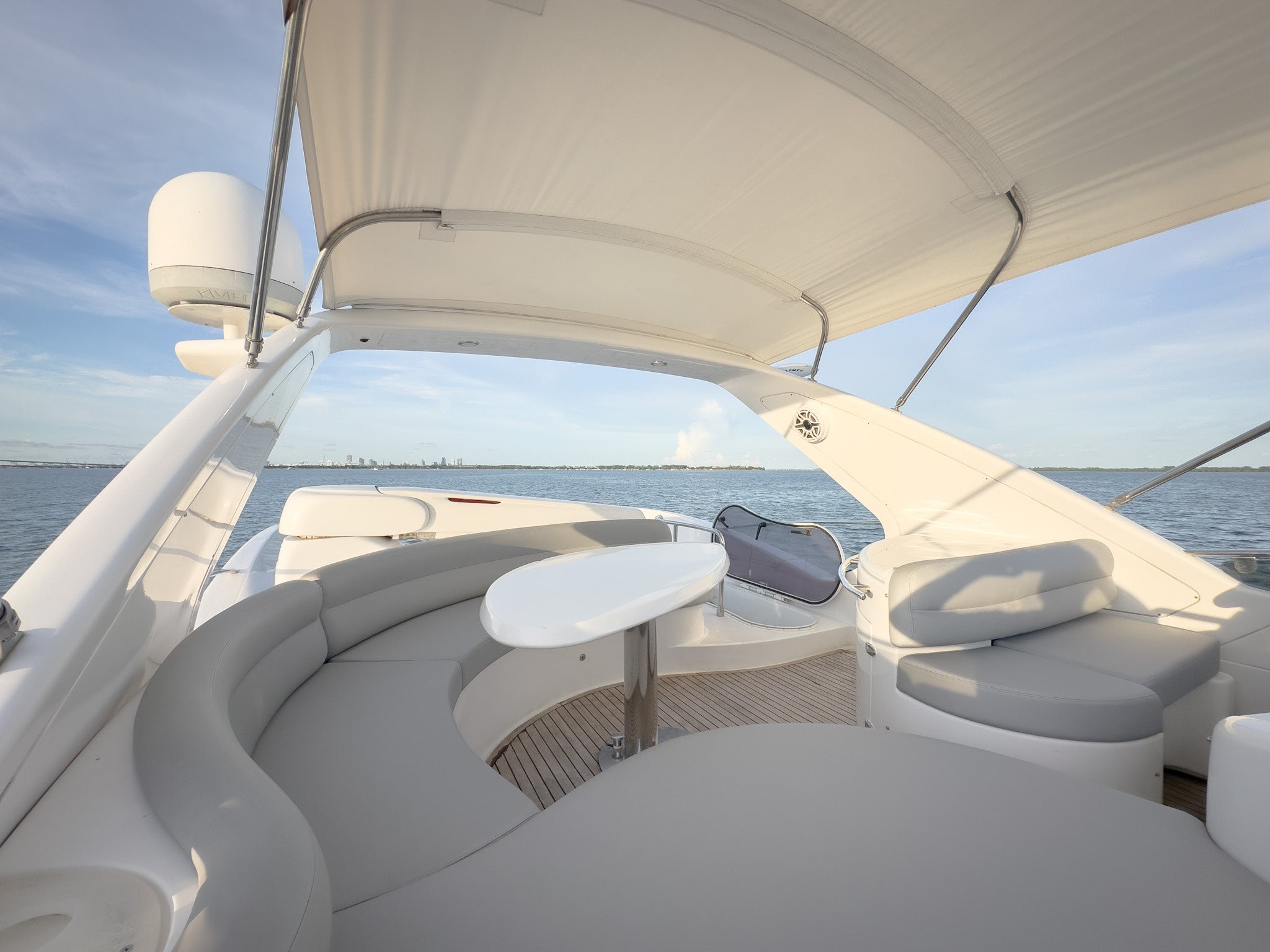 60 FT Azimut Luxury Charter