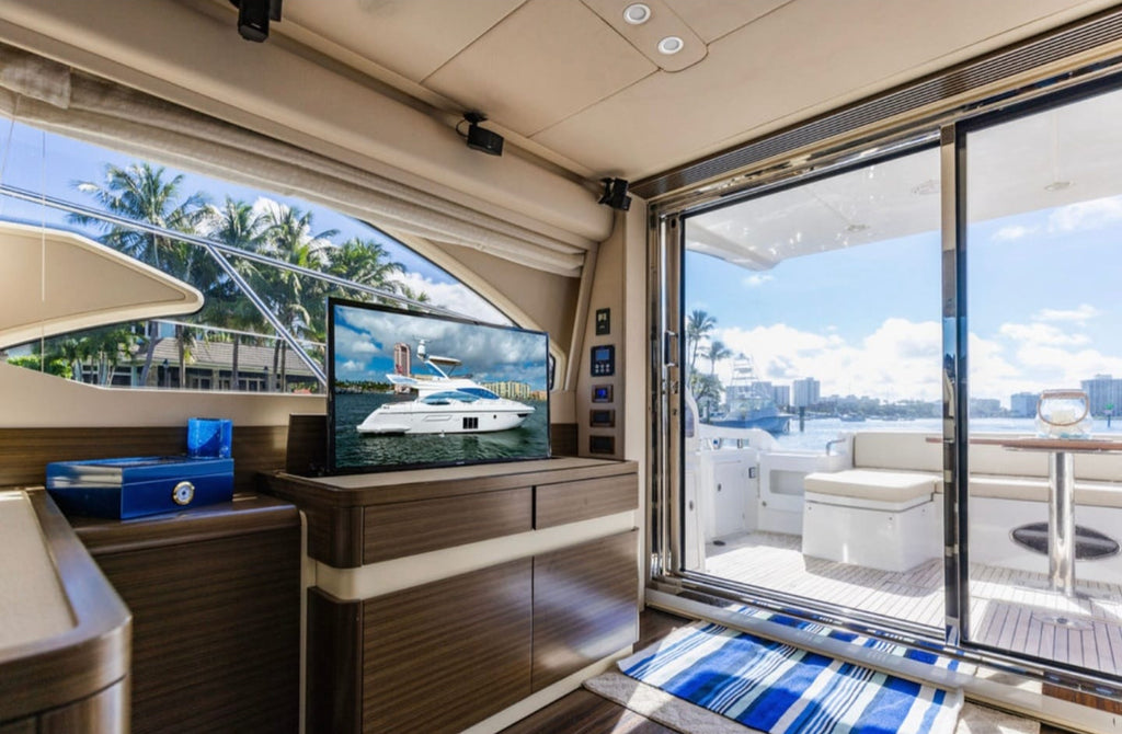 60 FT Azimut Yacht