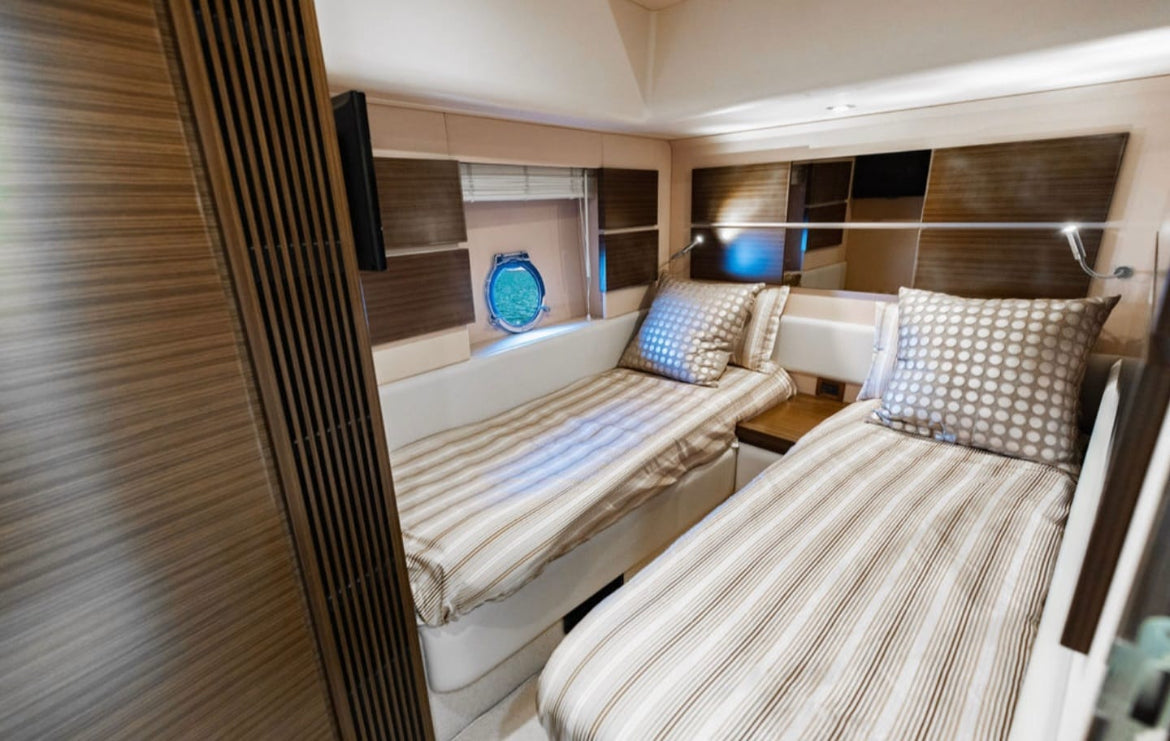 60 FT Azimut Yacht