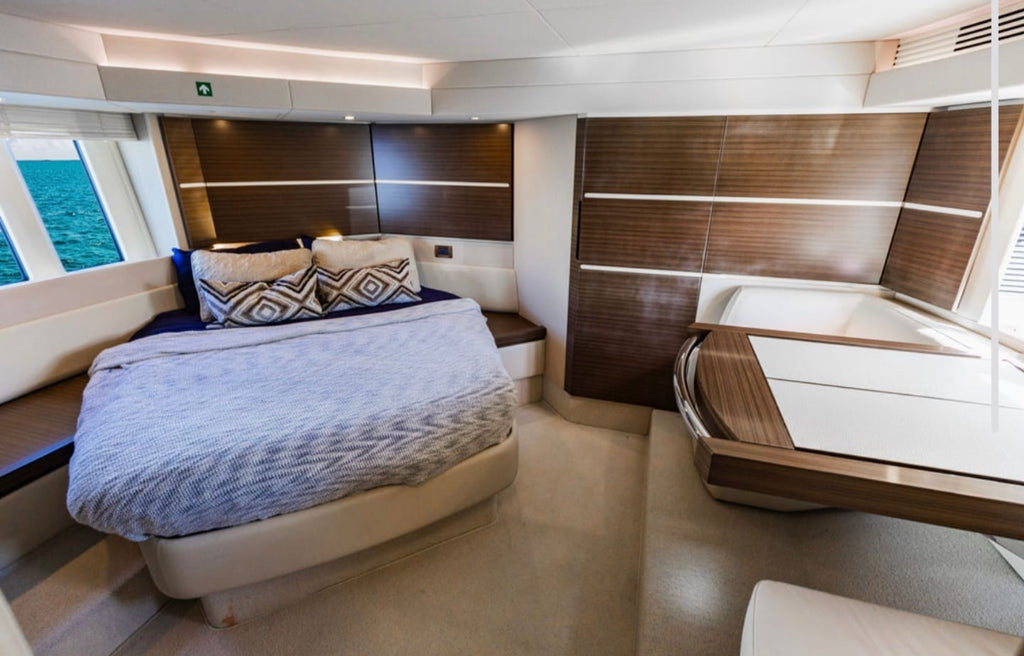 60 FT Azimut