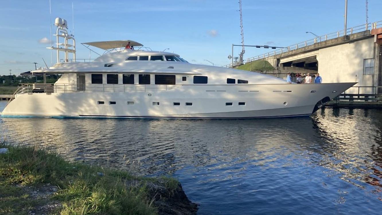 128FT Angeles III