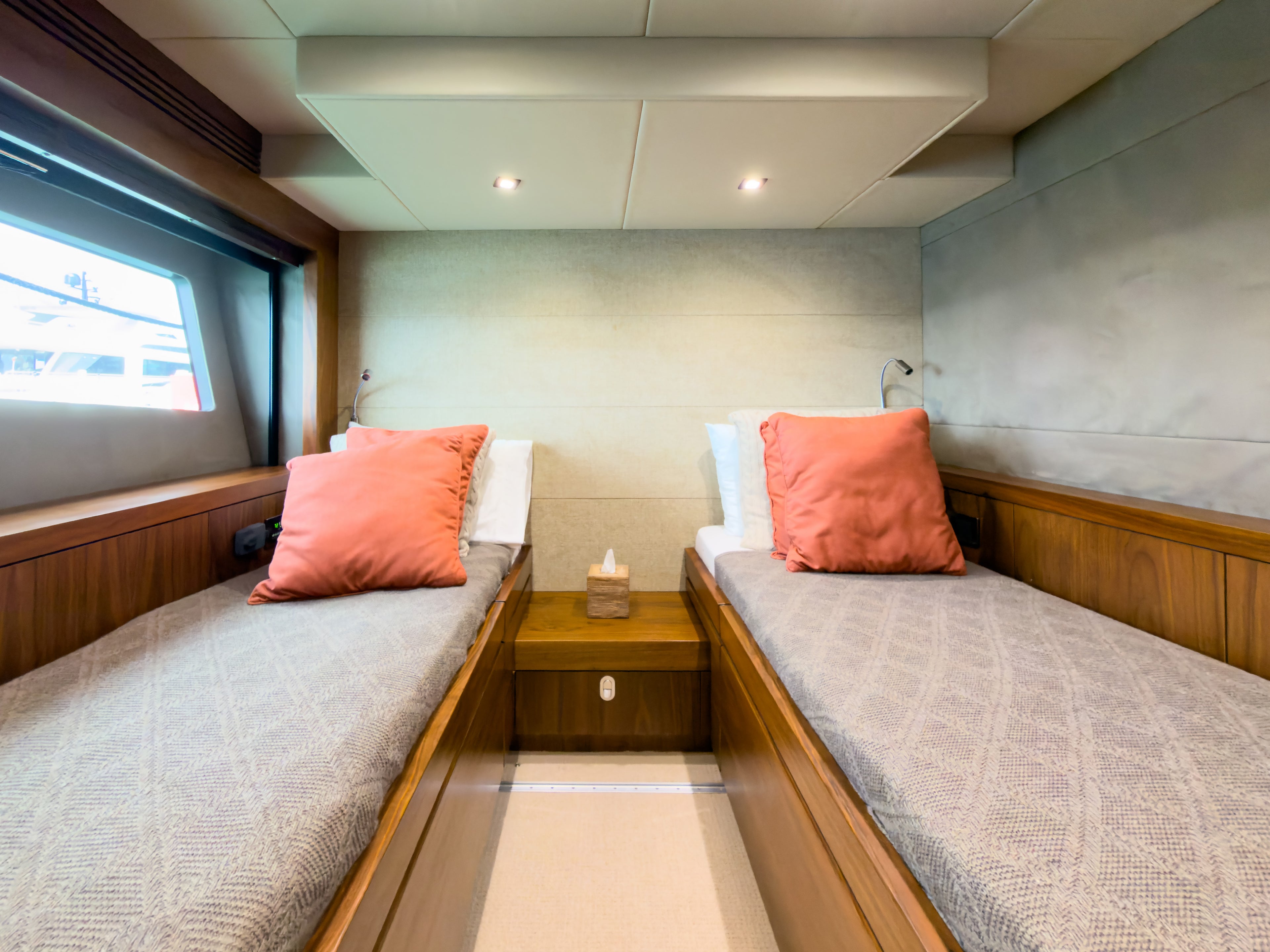 80FT Sunseeker SMU