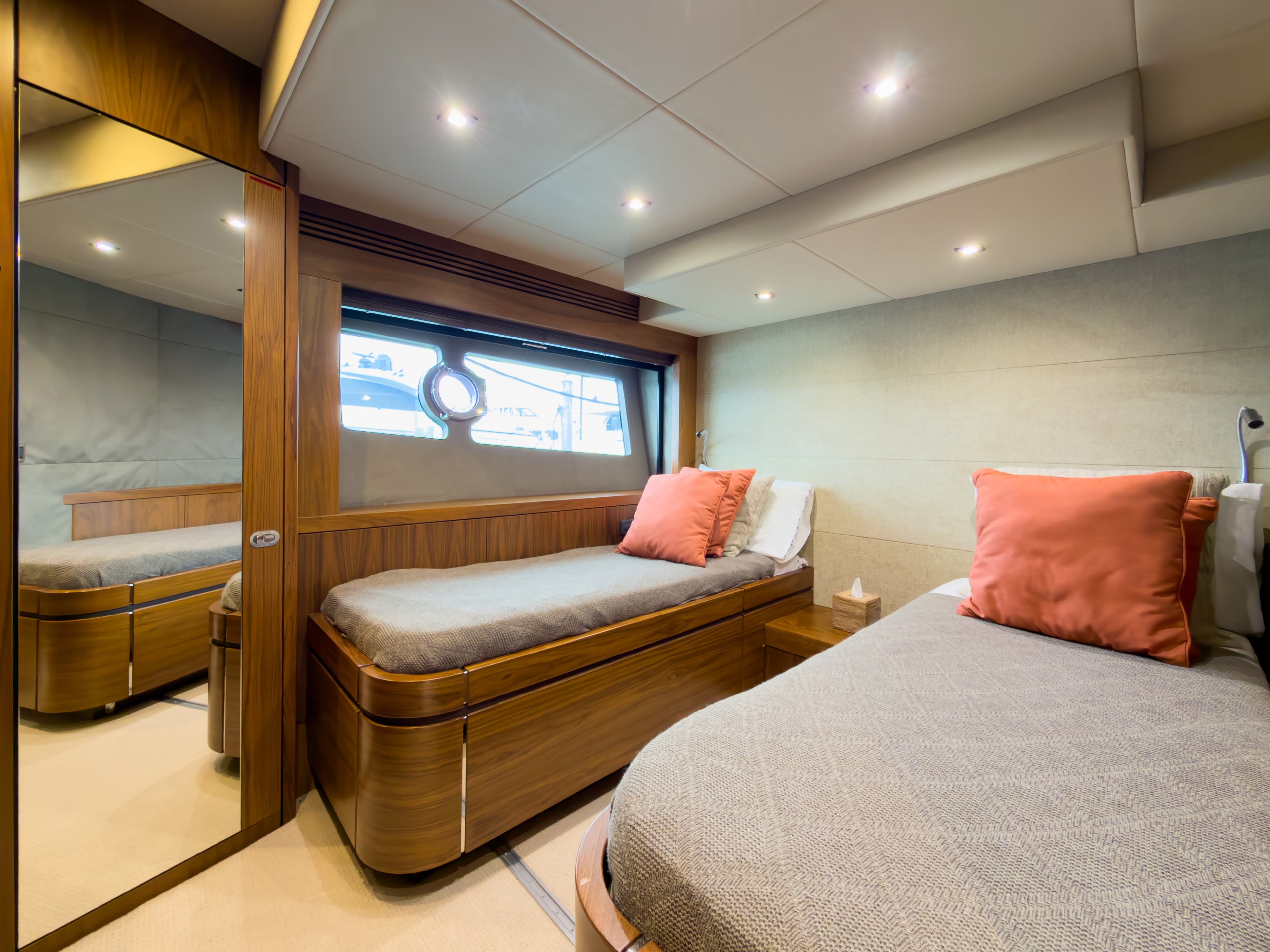 80FT Sunseeker SMU