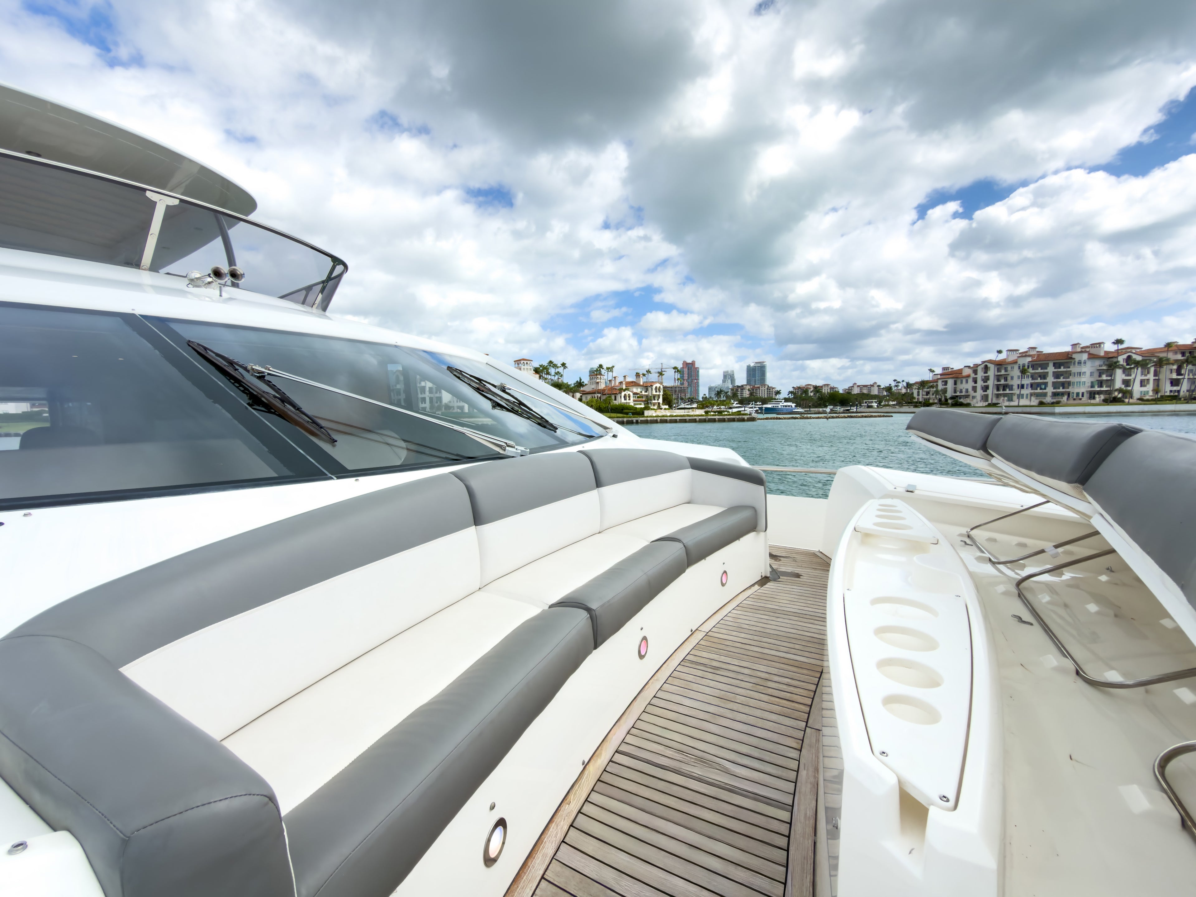 80FT Sunseeker SMU