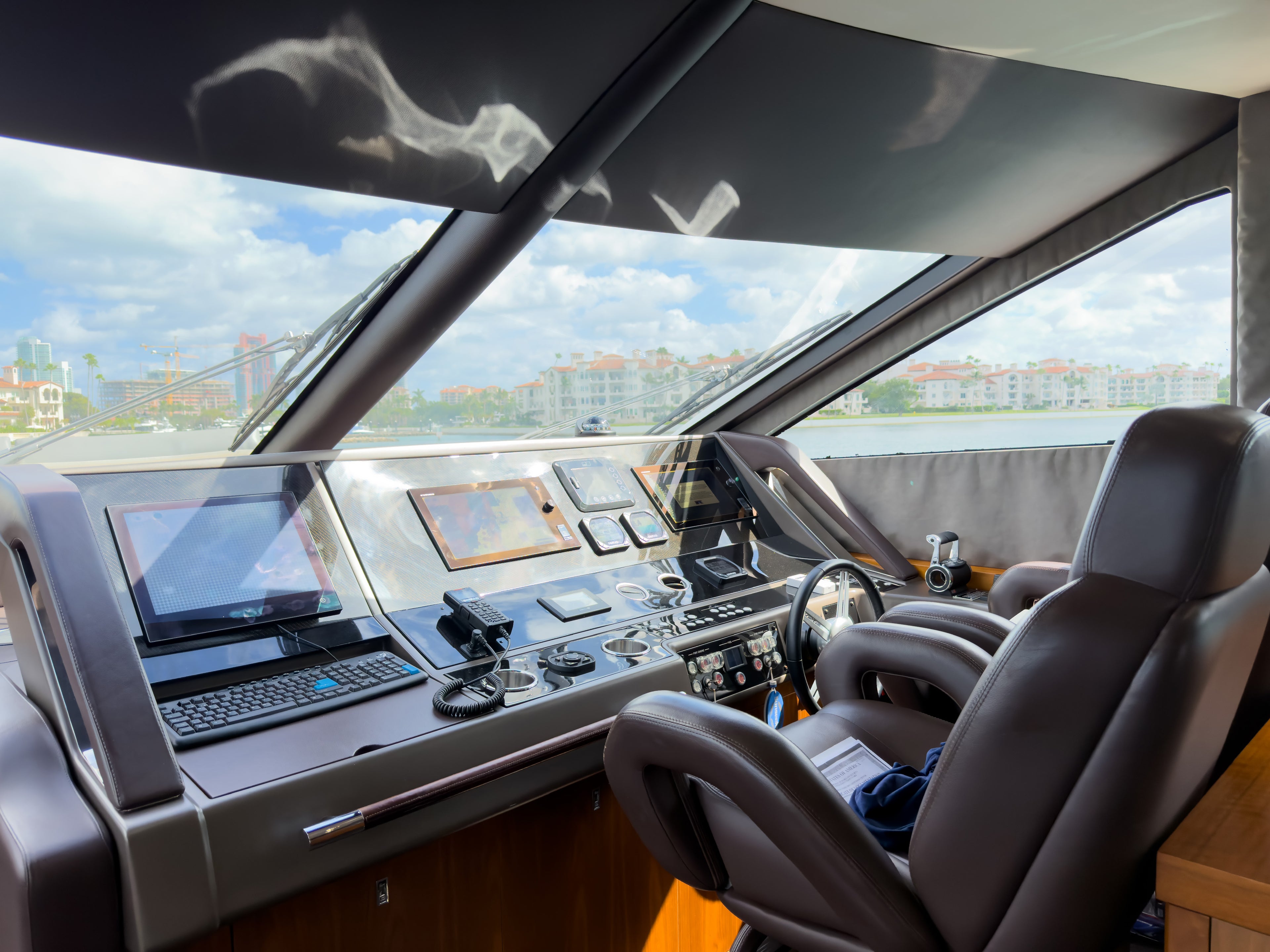 80FT Sunseeker SMU