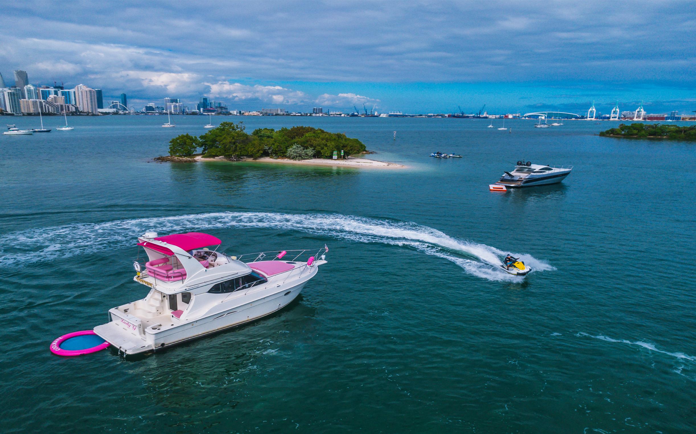 50FT Lady Pink
