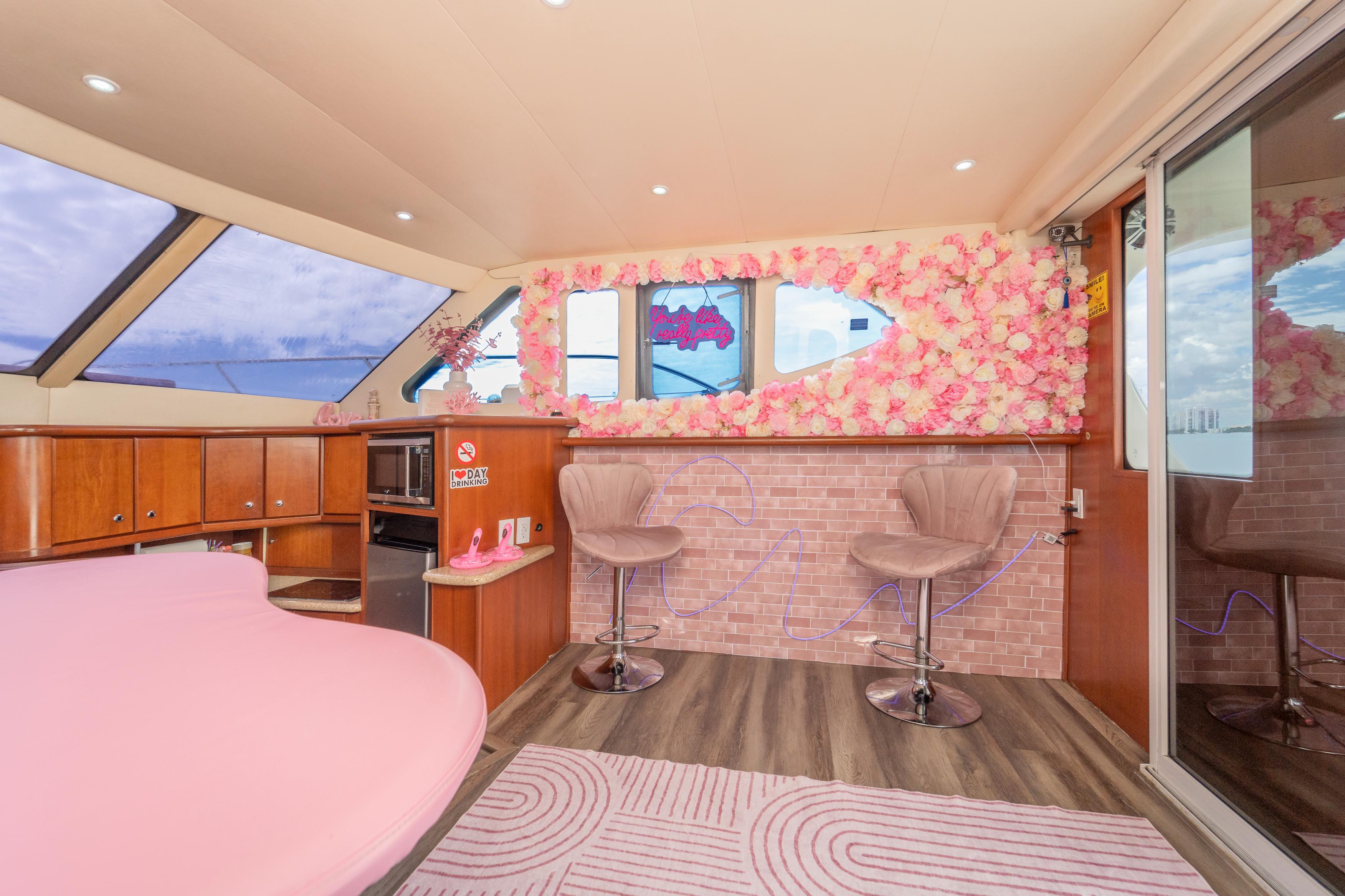 50FT Lady Pink