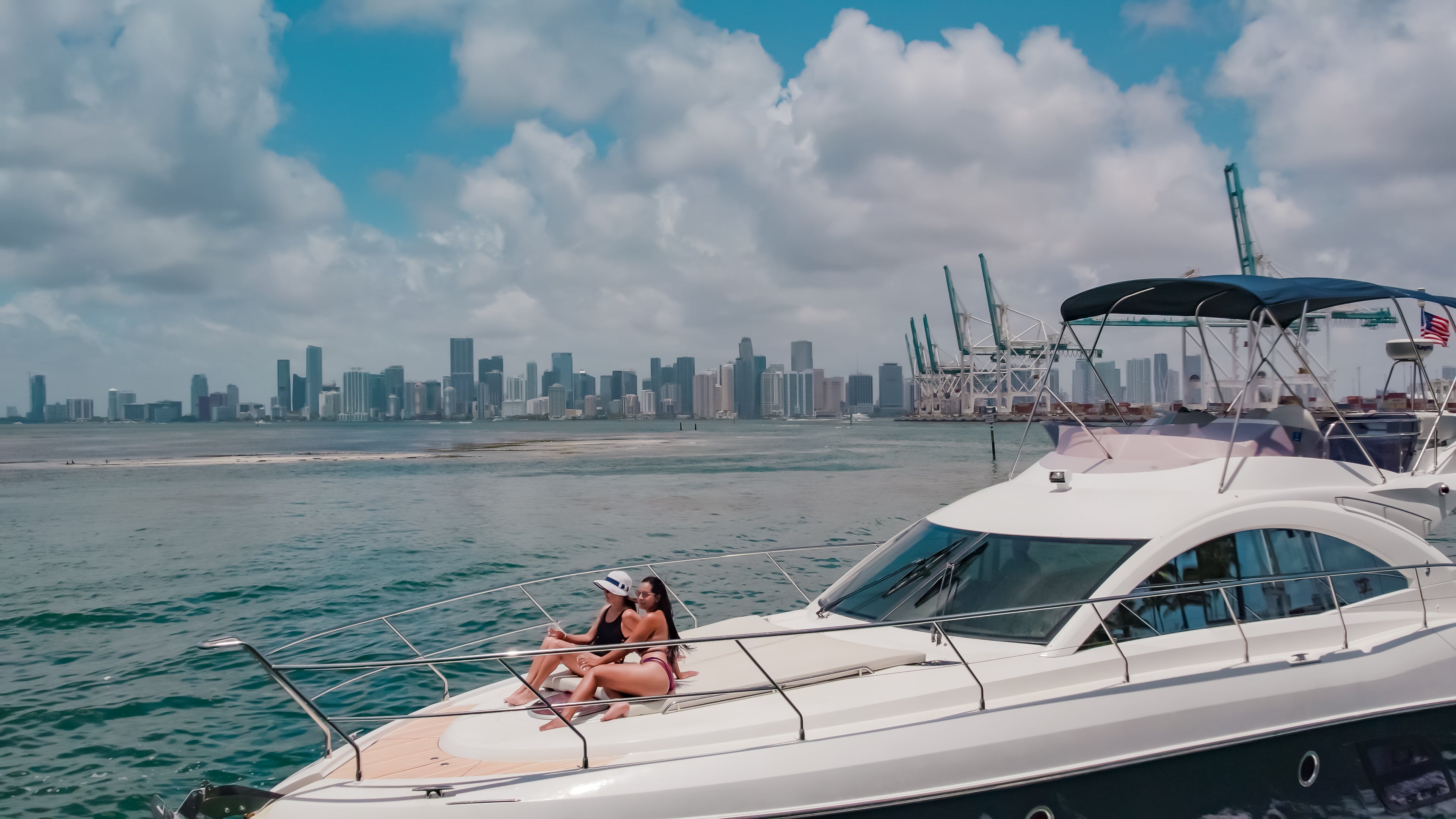 52ft Beneteau Flybridge “The Ark”