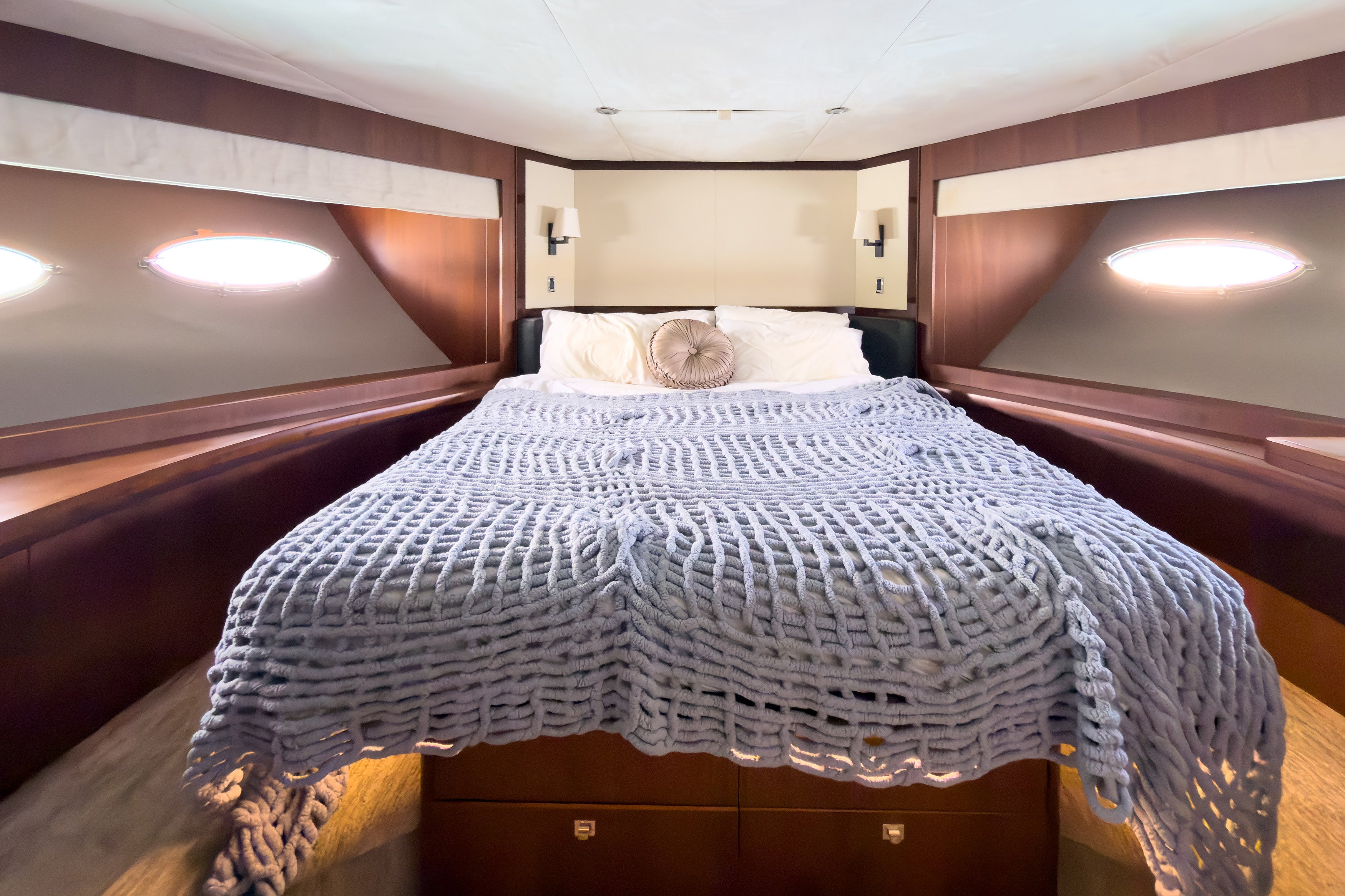 88FT Princess PFO