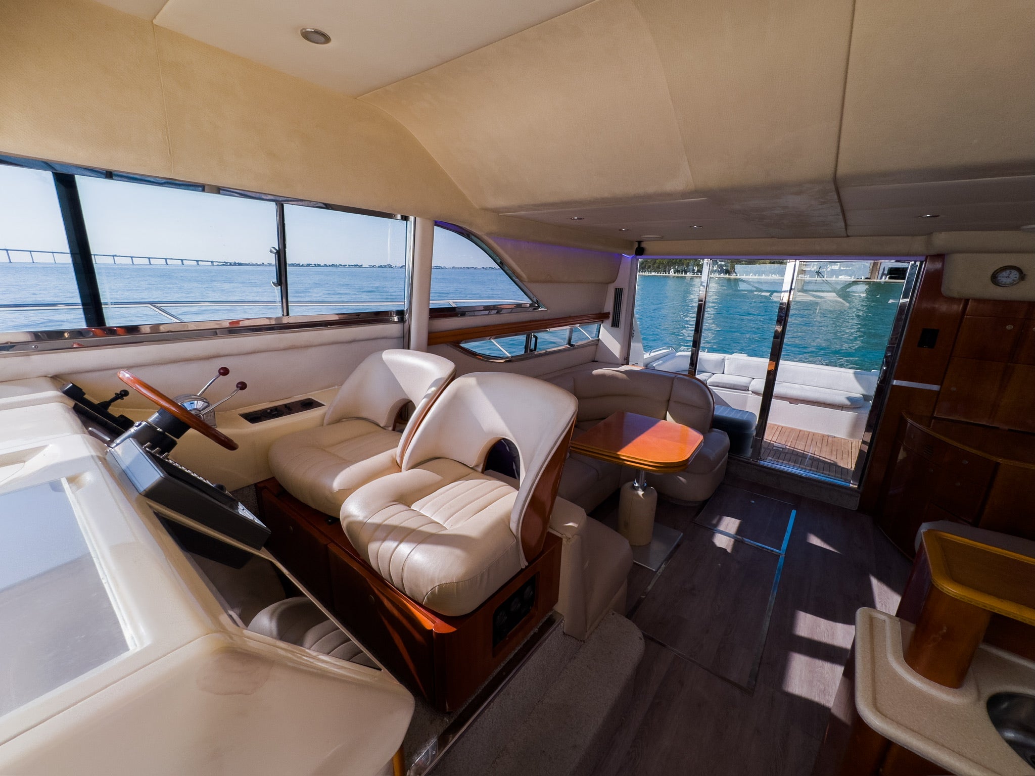 48FT GAZZELLA