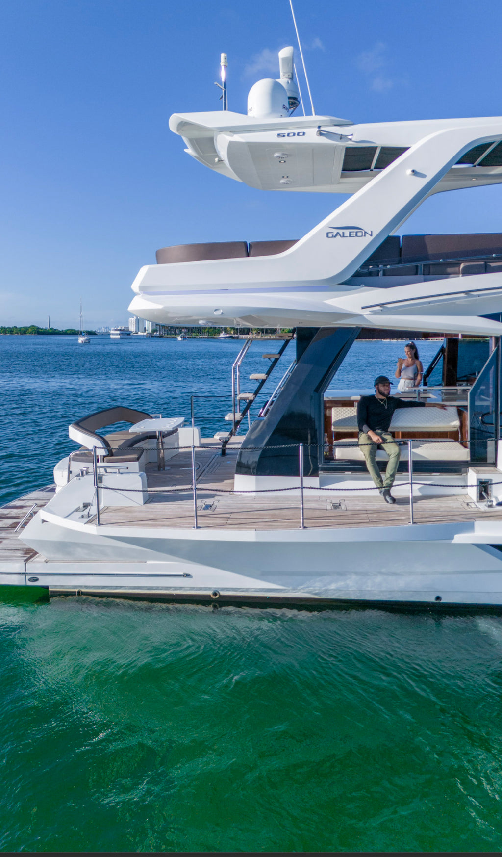 53ft Galeon Fly