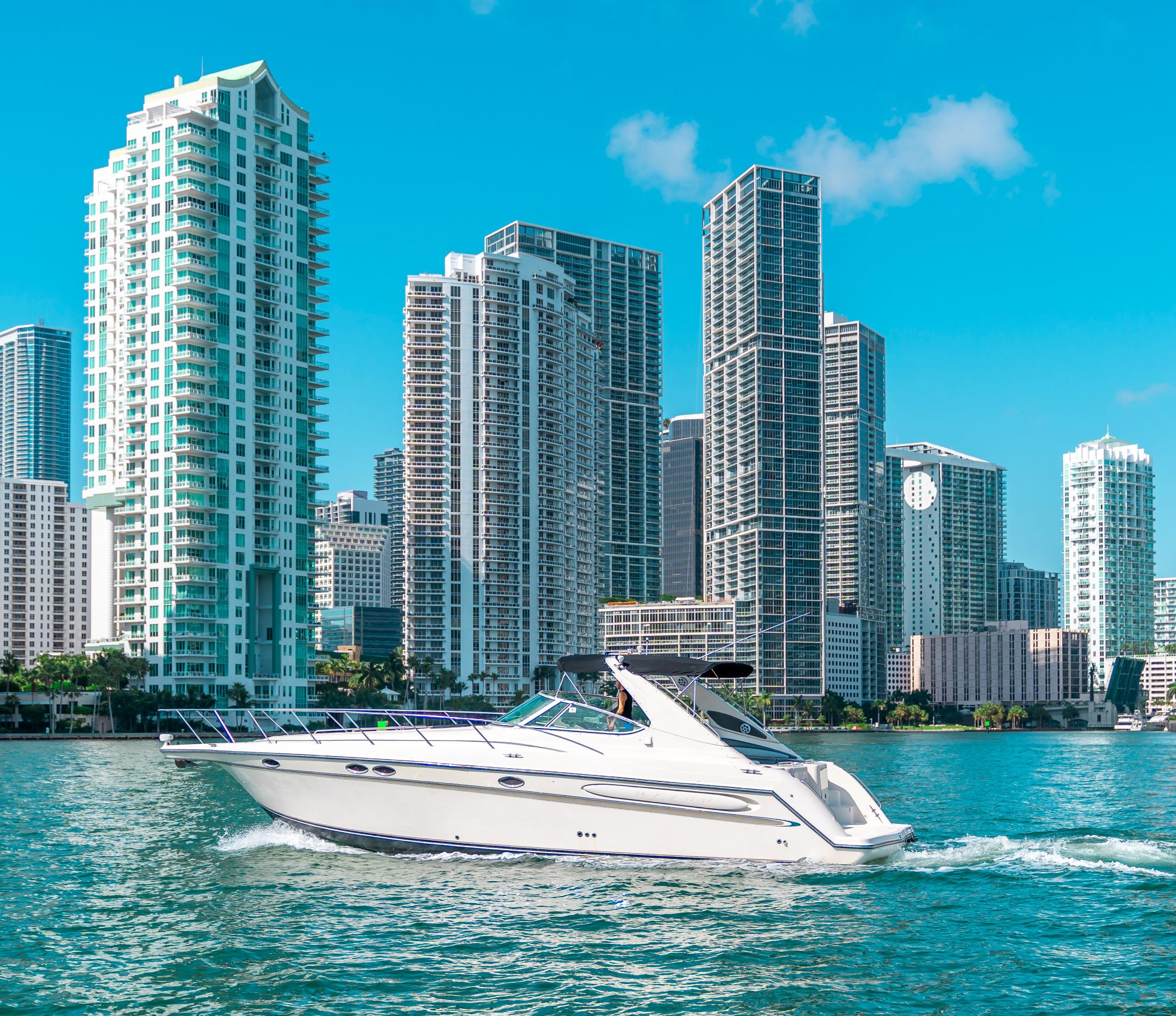 45FT Maxum
