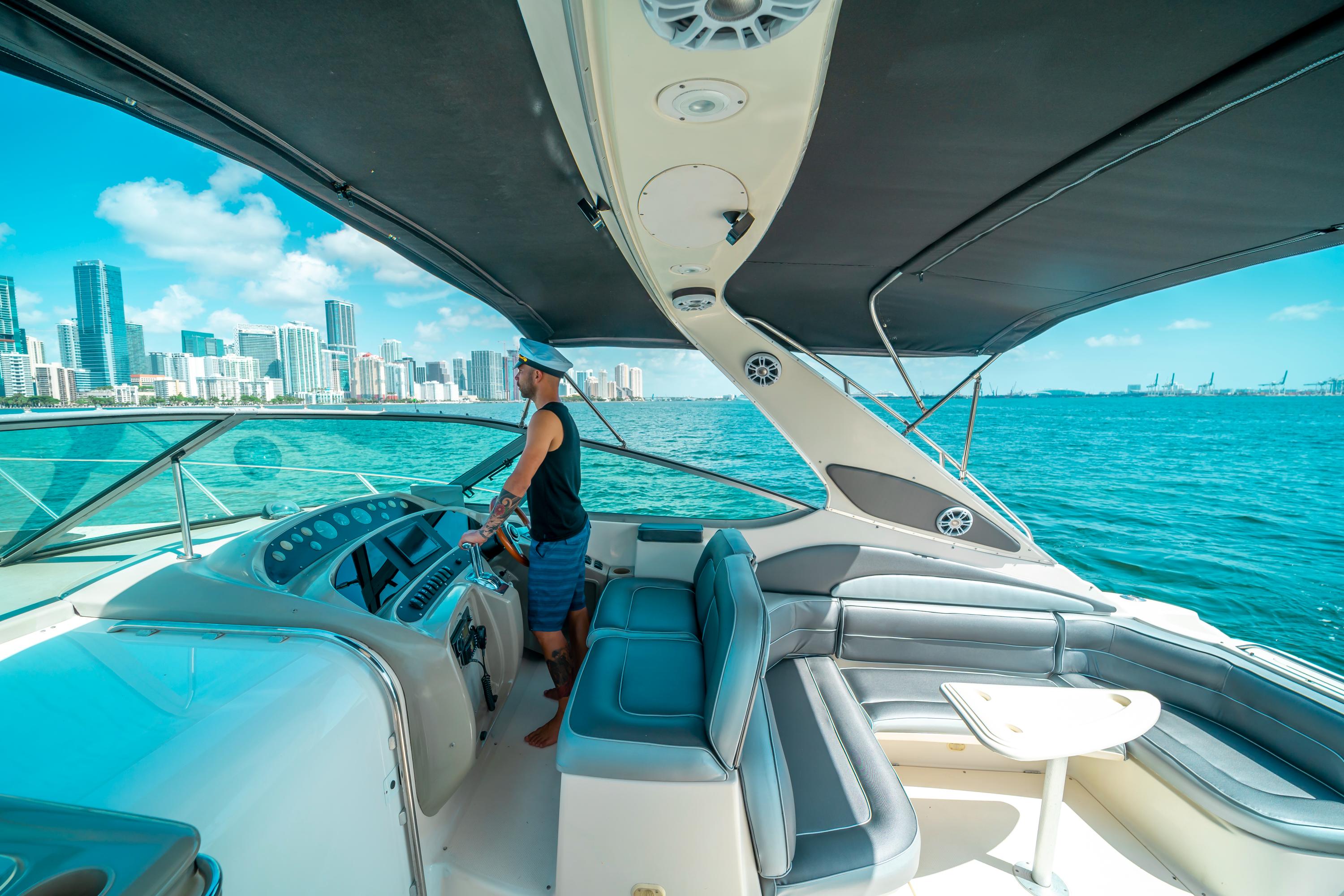 45FT Maxum