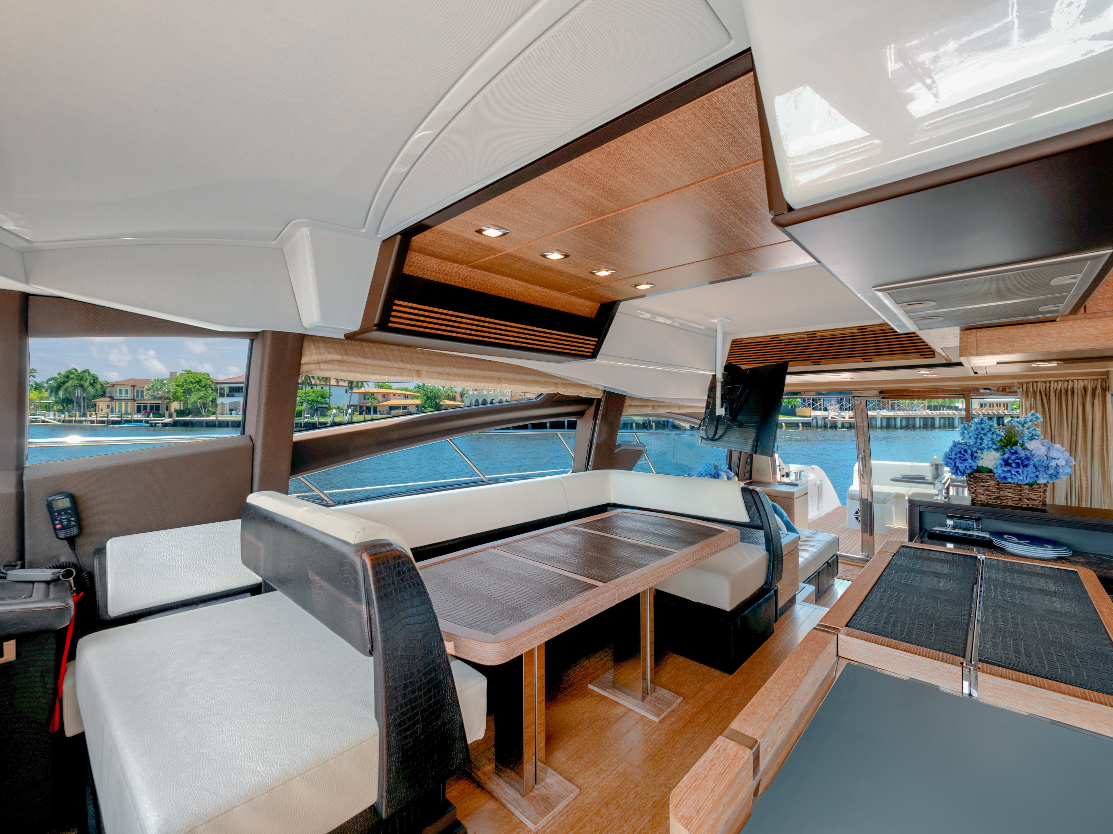 64ft Azimut