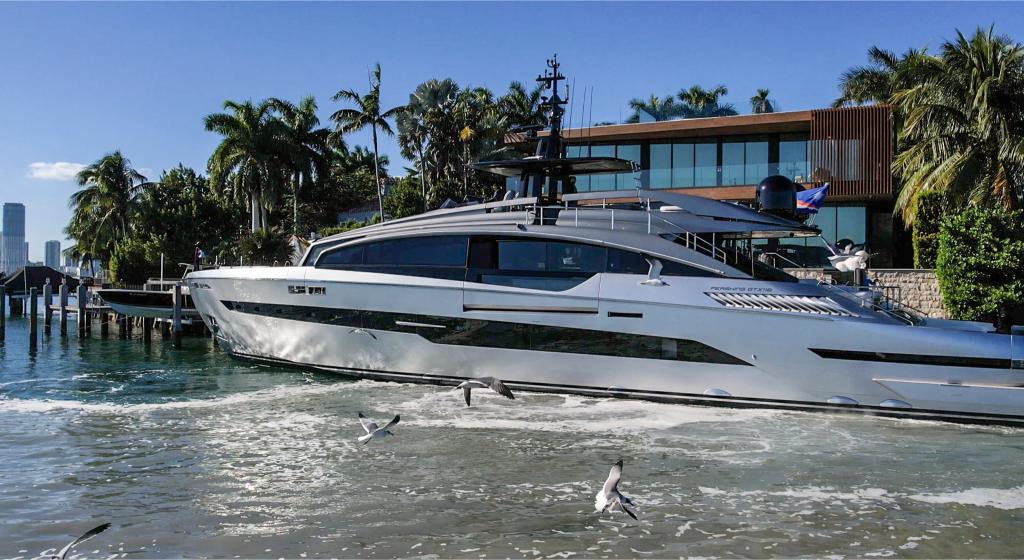 116 FT Pershing GTX