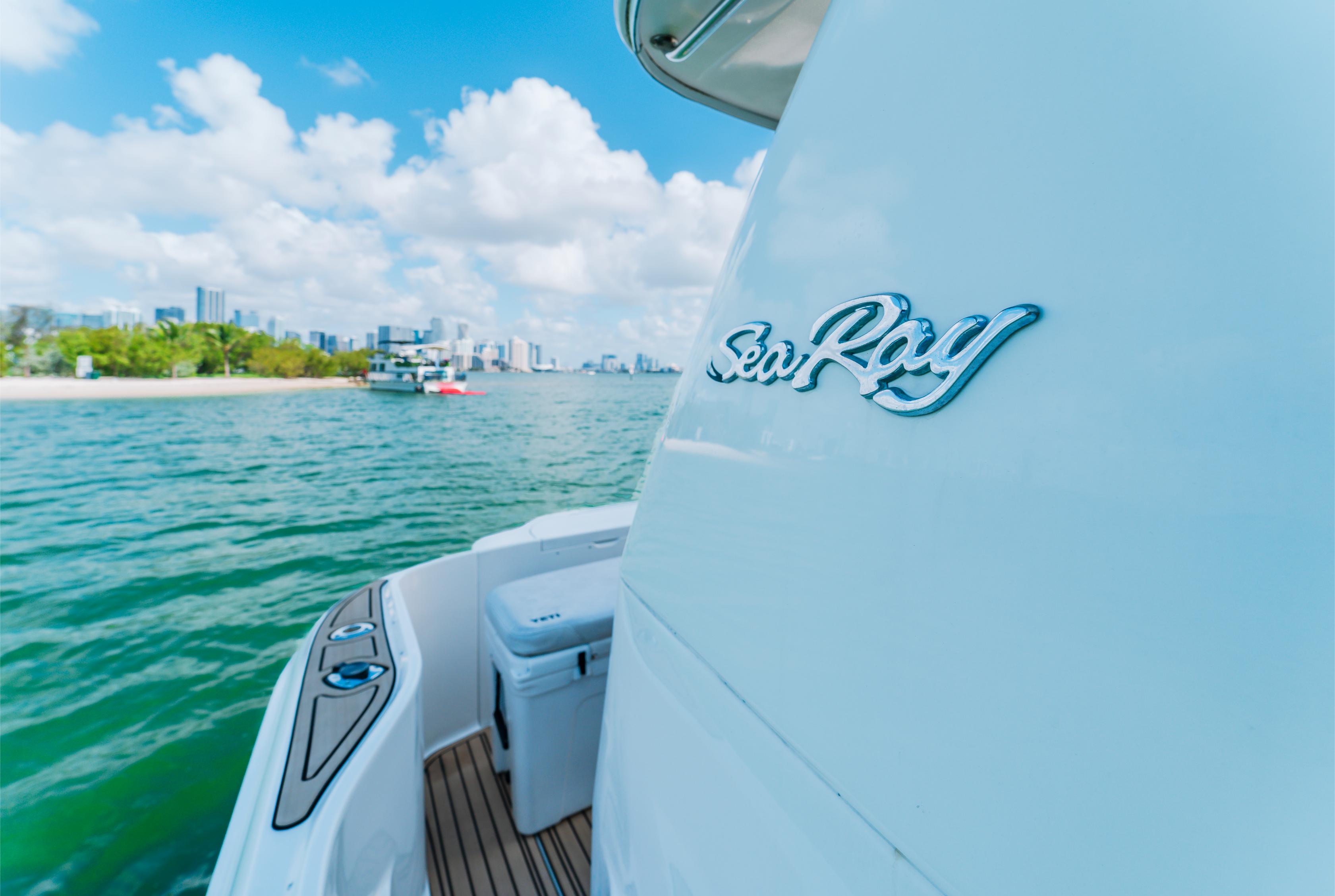 55FT Sea Ray Coast