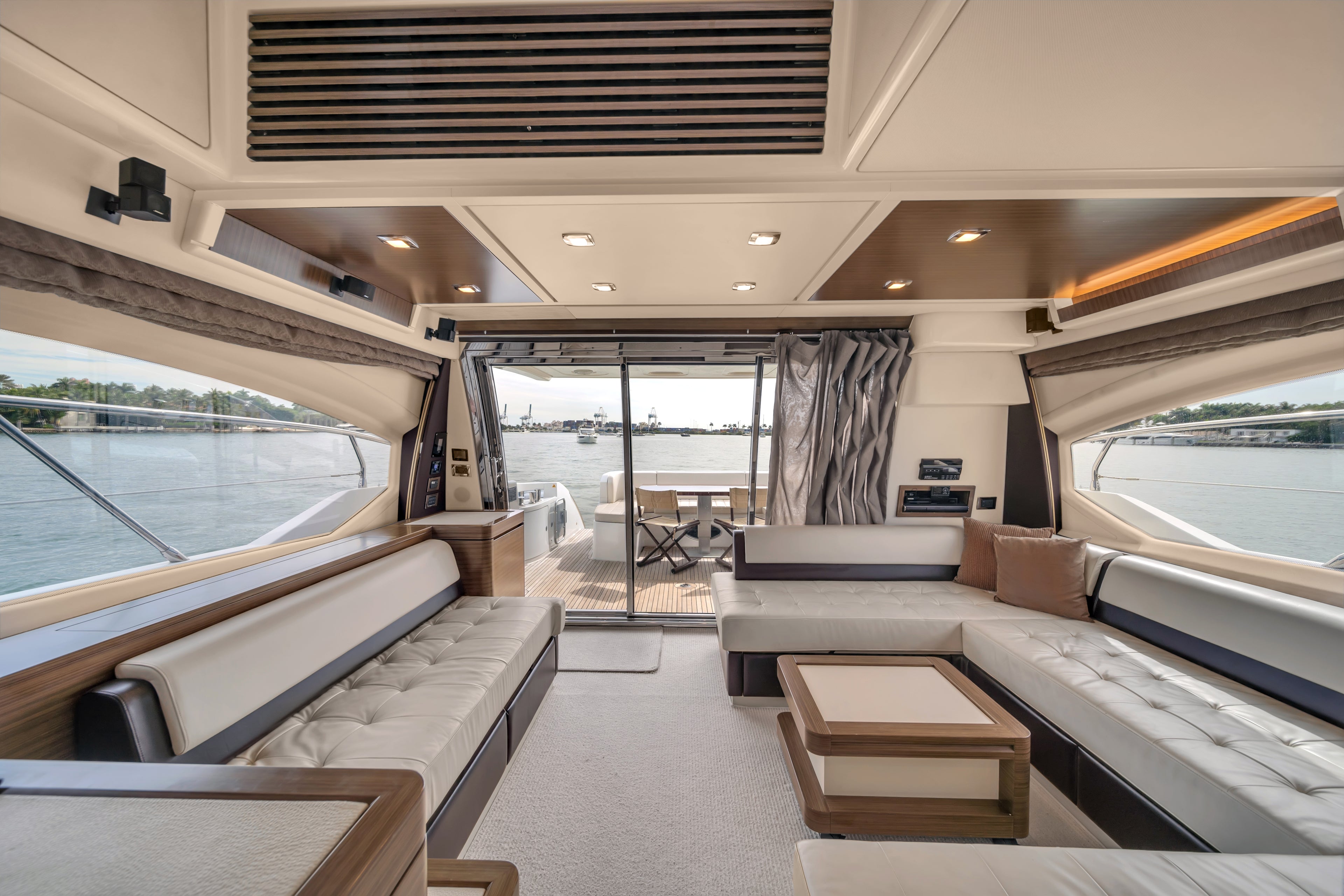 70FT Azimut Deon